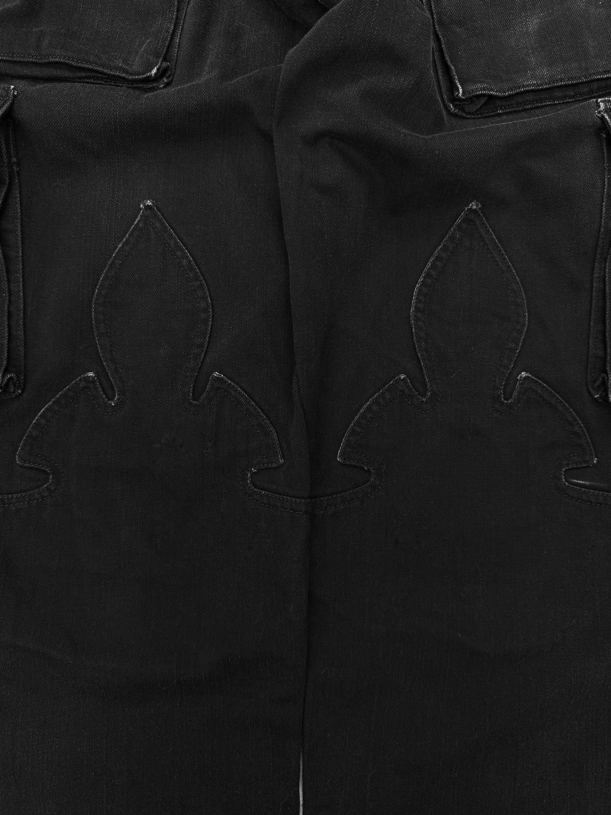 Chrome Hearts Chrome Hearts ‘Fatigue’ 9 Cargo Pocket Fleur Knee Washed Denim Pants Size US 30 / EU 46 - 2 Thumbnail