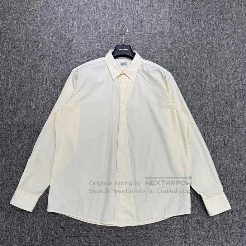 Hermes Hermes Solid Color Shirt. Size US XL / EU 56 / 4 - 1 Thumbnail