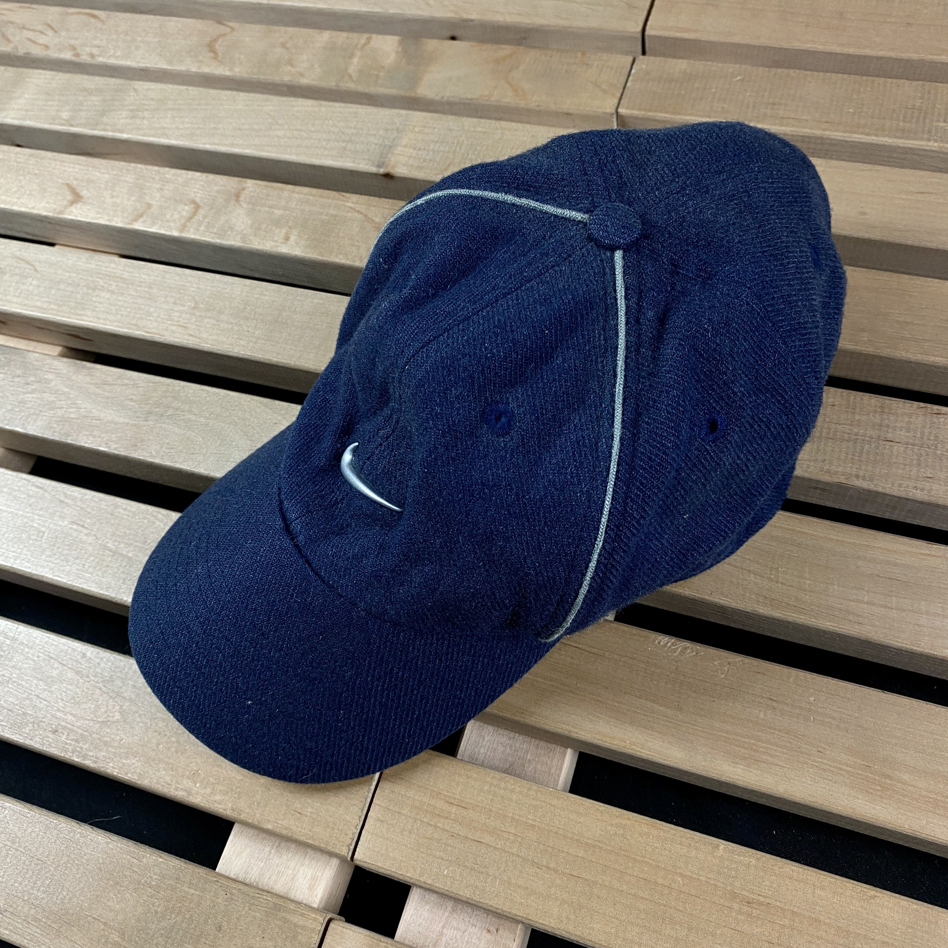 Nike × Vintage Mens Vintage Hat Cap Nike Swoosh 60% Wool 40% Acrylic Size ONE SIZE - 1 Thumbnail