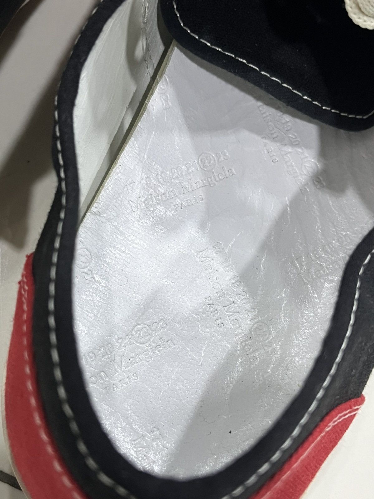 Maison Margiela Maison Margiela Tabi Canvas Sneakers EU:40 RED Size US 7 / EU 40 - 6 Thumbnail