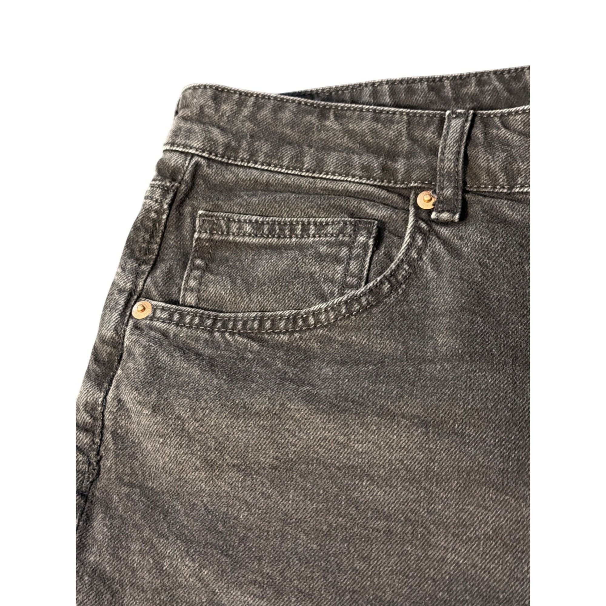 H&M H&M High Waisted Black Denim Shorts Pockets Zip Fly Plus Siz Size 38" / US 16 / IT 52 - 2 Thumbnail
