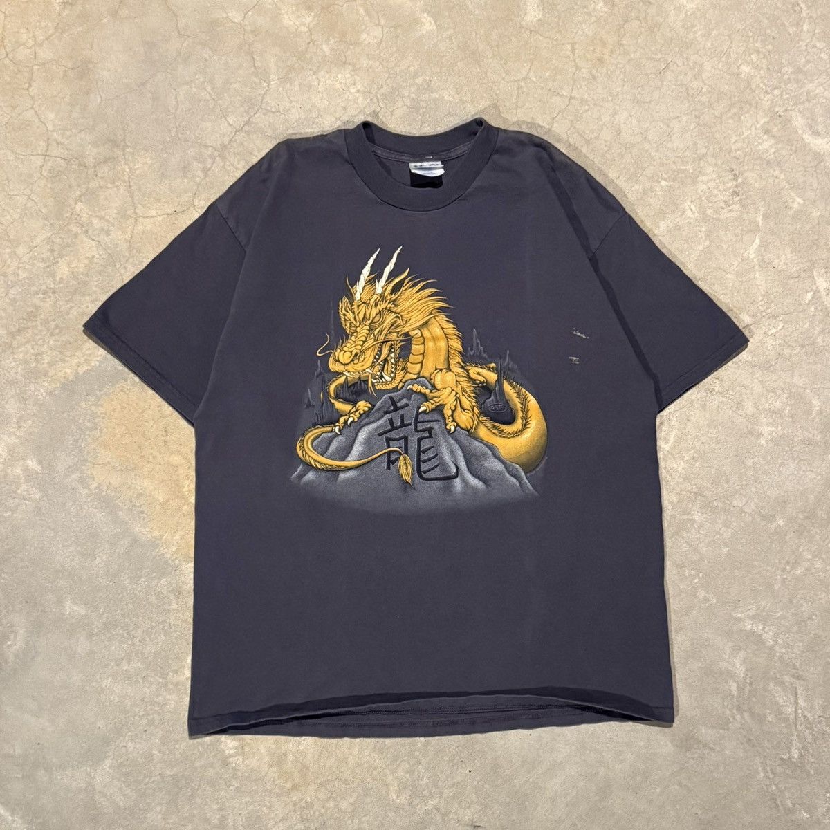 Vintage Vtg 2000s Faded Distressed Dragon Tee JNCO Grunge ERD Y2K Size US XL / EU 56 / 4 - 1 Thumbnail