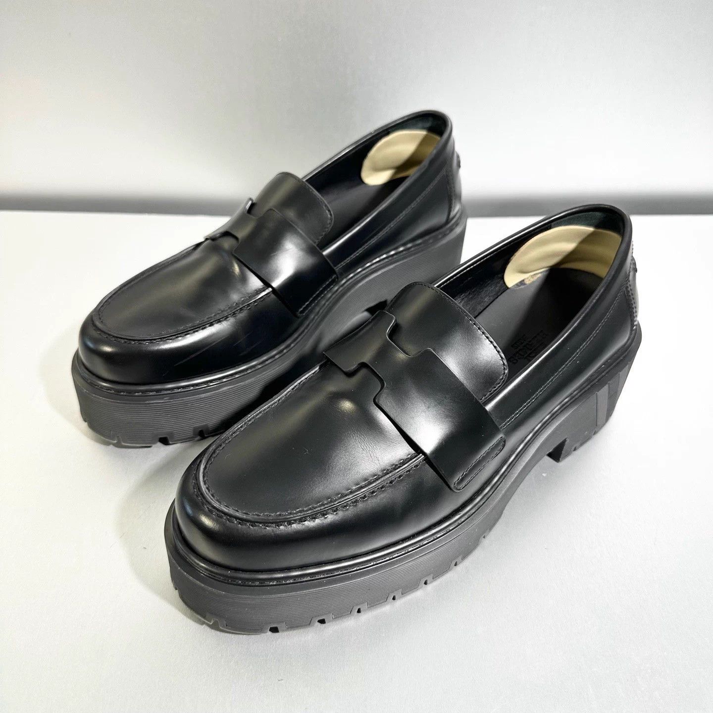 Hermes Hermes Loafer 36 1-9 uses Excellent Size US 5 / IT 35 - 1 Thumbnail