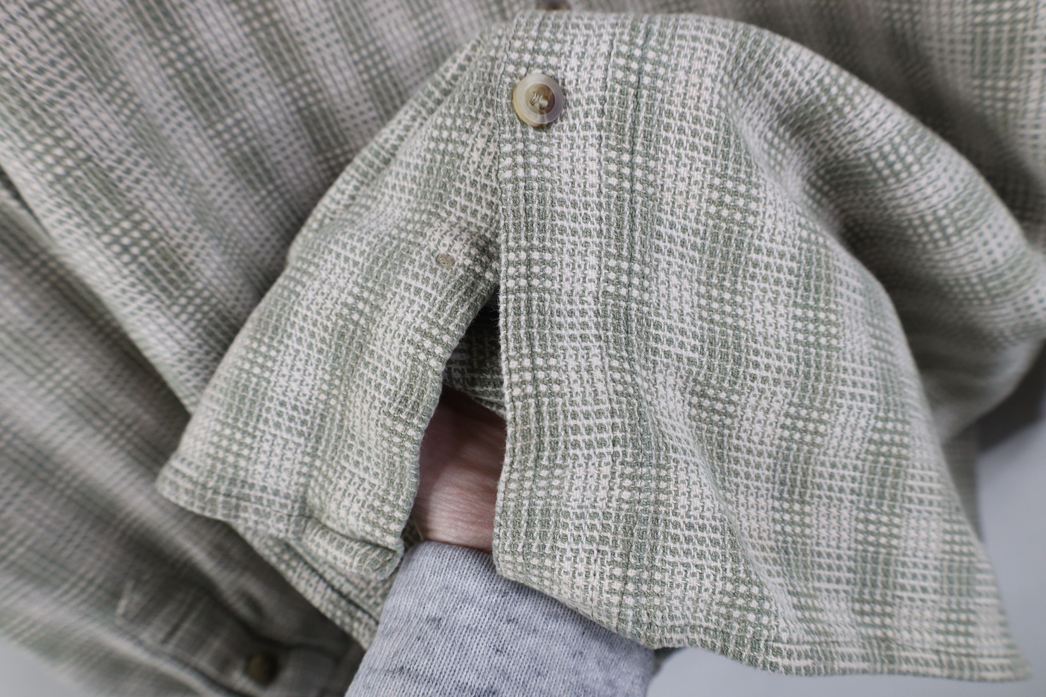 Vintage Vintage 90s Streetwear Cotton Weave Collared Button Shirt Size US XL / EU 56 / 4 - 5 Thumbnail