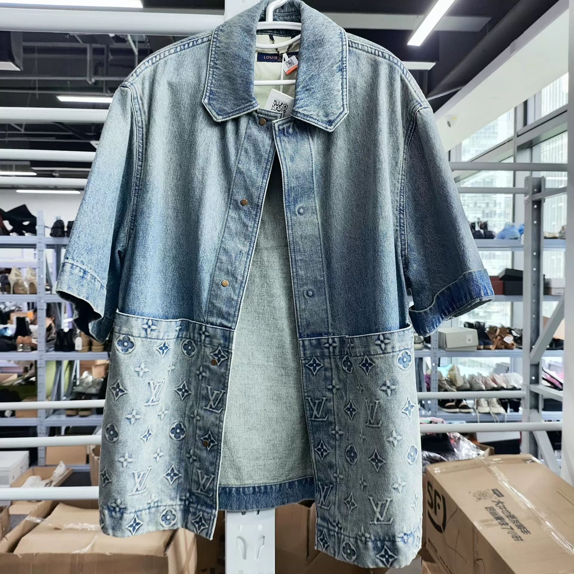 Louis Vuitton LV denim printed short sleeve T-Shirt S Blue Size US S / EU 44-46 / 1 - 1 Thumbnail