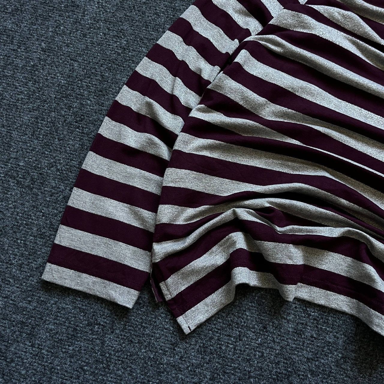 Le Grande Bleu (L.G.B.) VTG Women’s LGB Long-sleeve T-shirts Grunge Stripped 00s USA Size L / US 10 / IT 46 - 11 Thumbnail