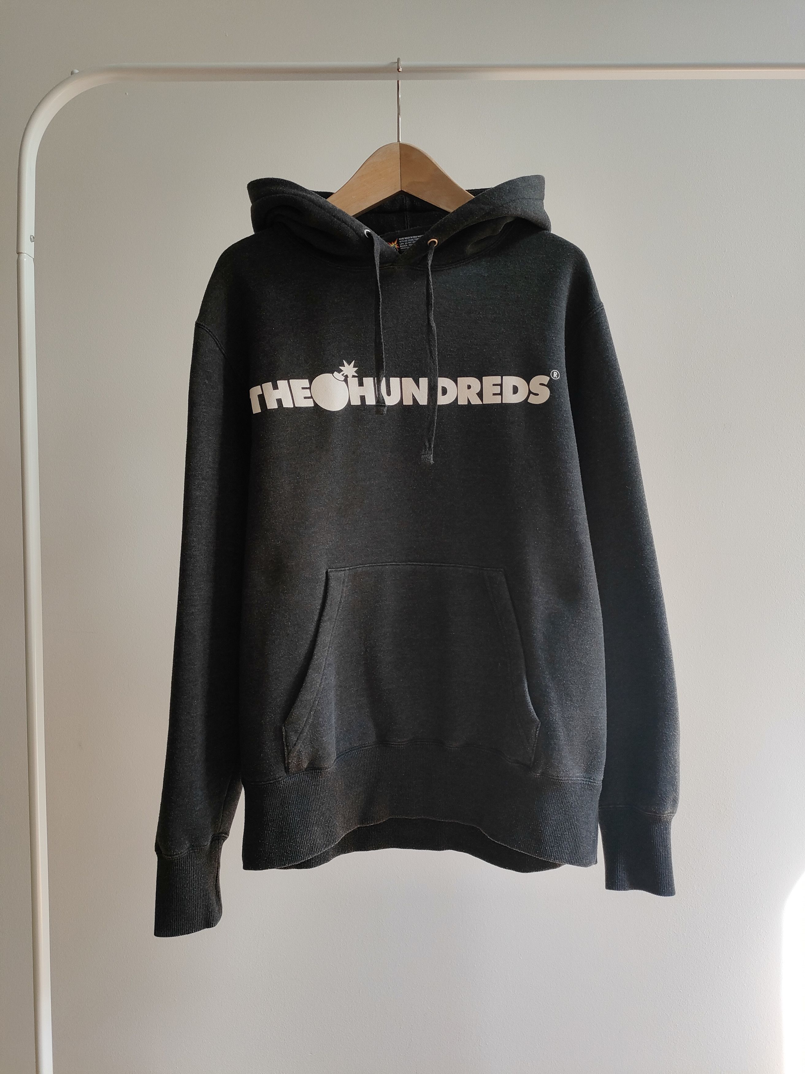 The Hundreds 💣 The Hundreds Skateboards Boxy Hoodie Vintage Surf style Size US M / EU 48-50 / 2 - 1 Thumbnail