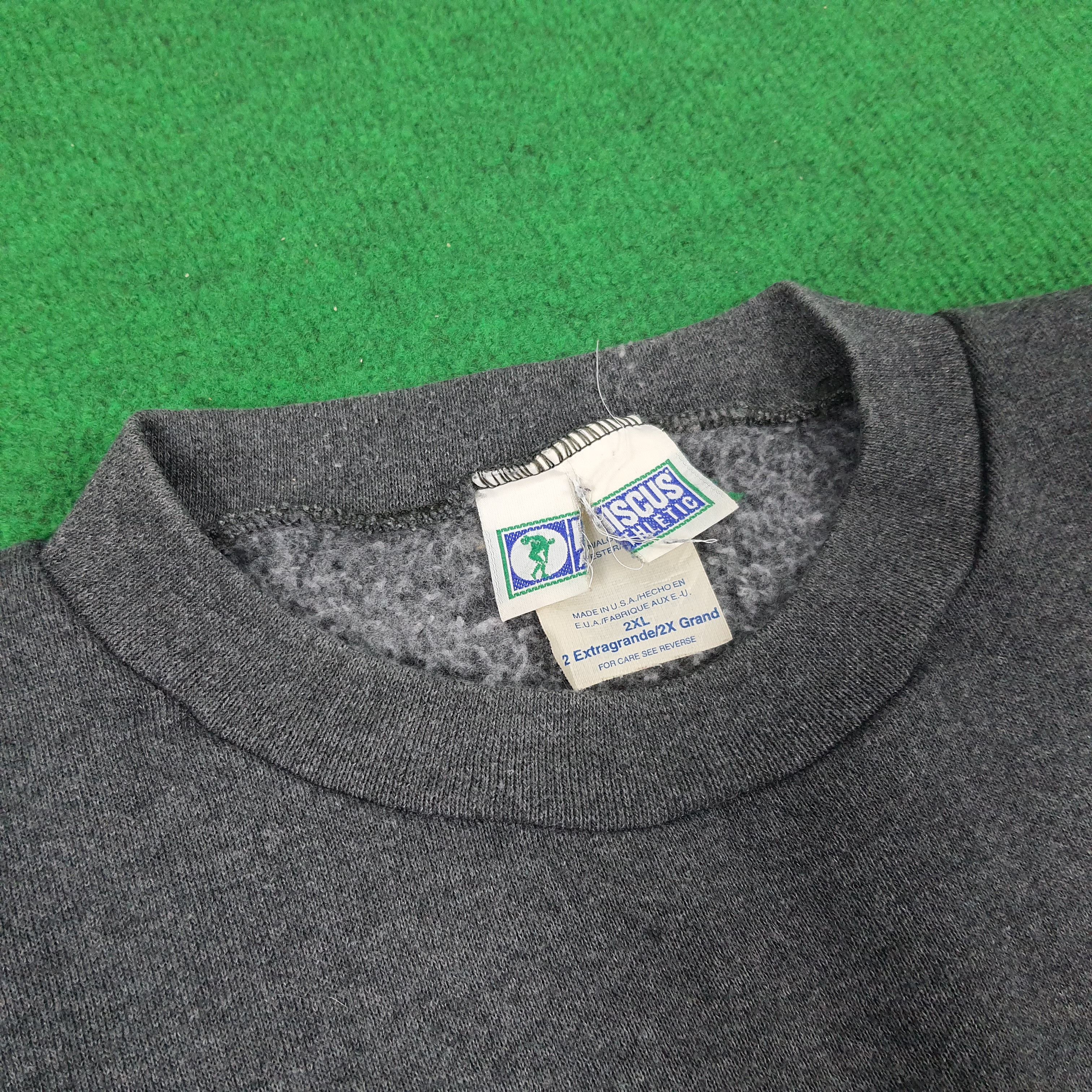 Vintage Vintage Discus Athletic Raglan Sweatshirts Size US XXL / EU 58 / 5 - 4 Thumbnail