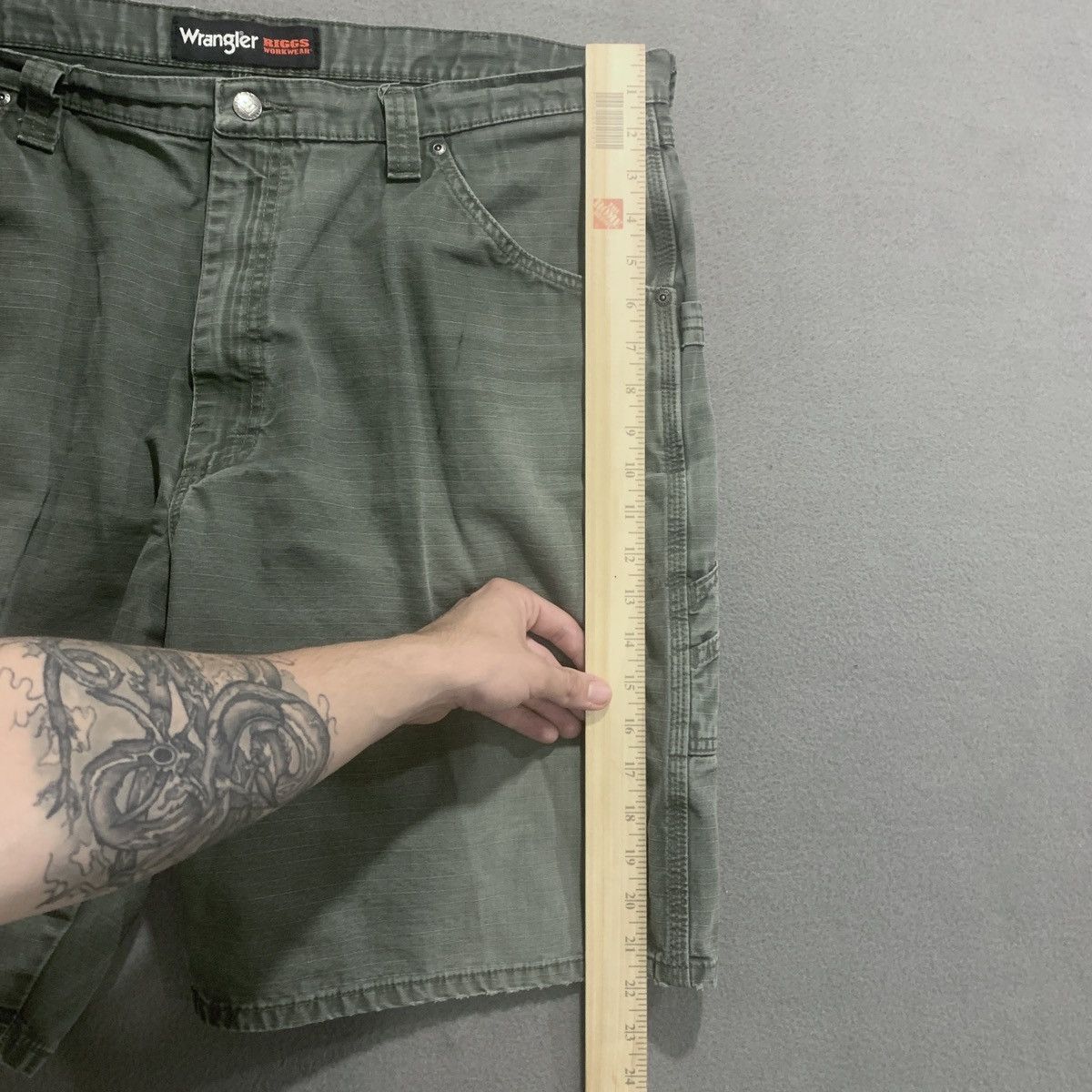 Wrangler Wrangler Riggs Carpenter Shorts Ripstop Canvas 40 Olive/Grey Size US 40 / EU 56 - 11 Thumbnail
