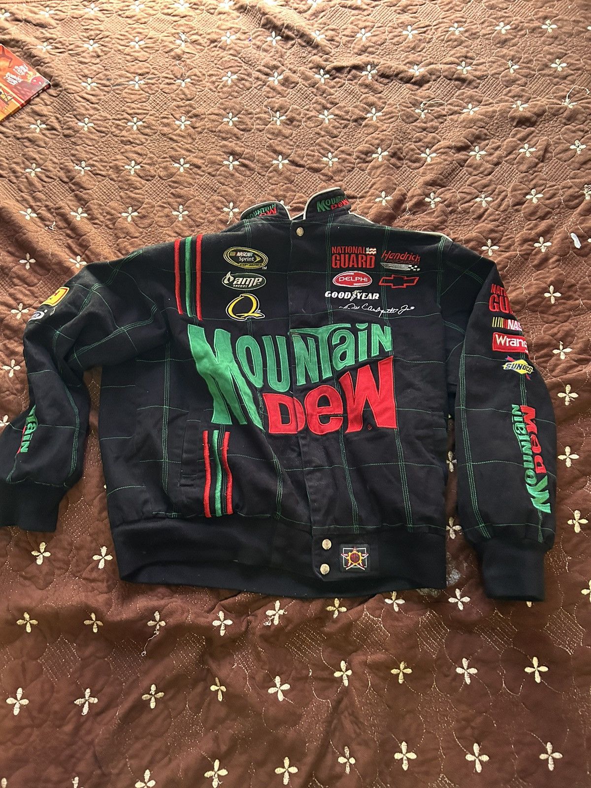 image of Vintage Nascar Dale Earnhardt Racing Jacket in Green, Men's (Size Large)