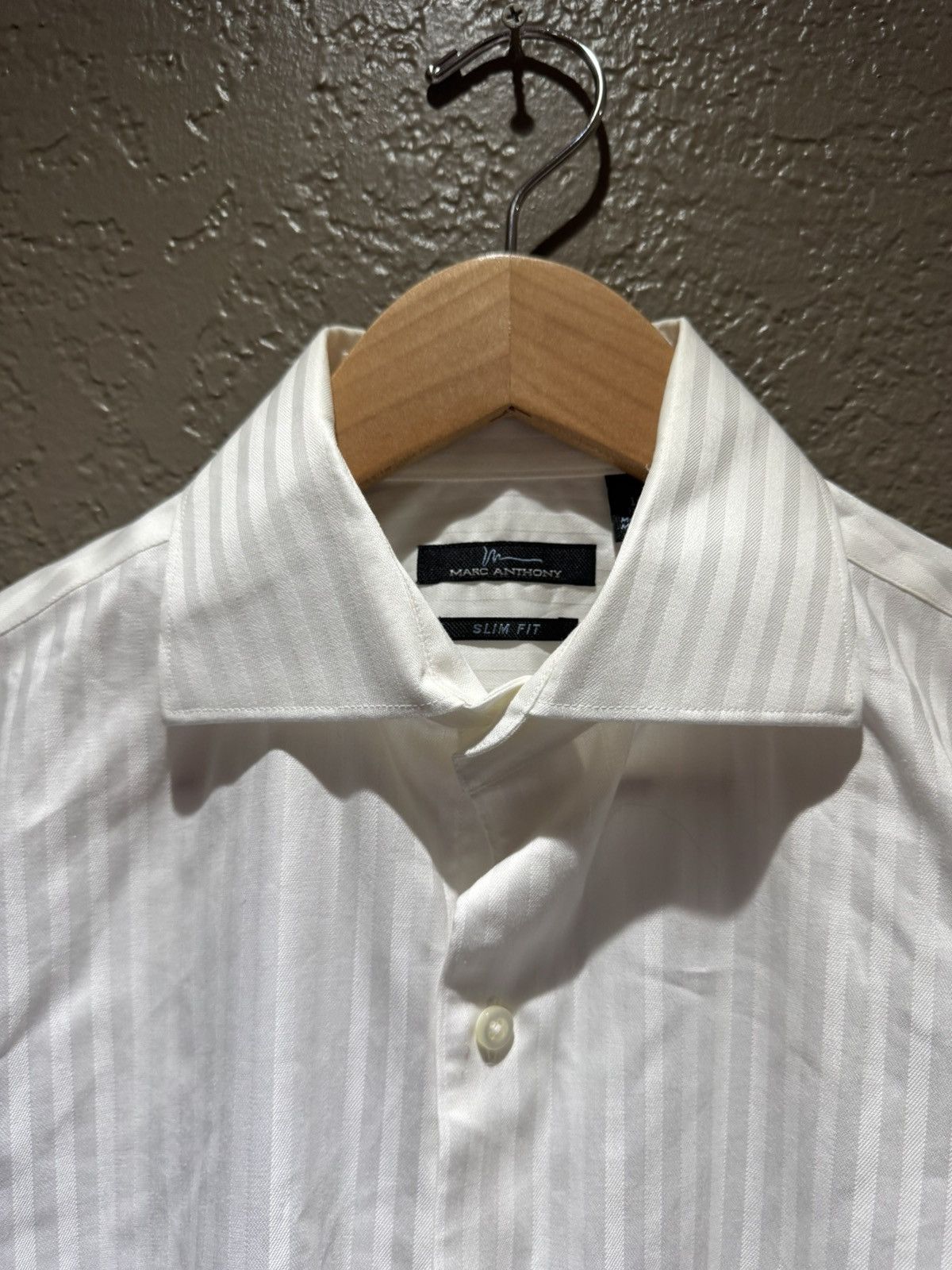 Marc Anthony Marc Anthony Vintage Slim Fit Tonal White Stripe Button Up Size US M / EU 48-50 / 2 - 3 Thumbnail