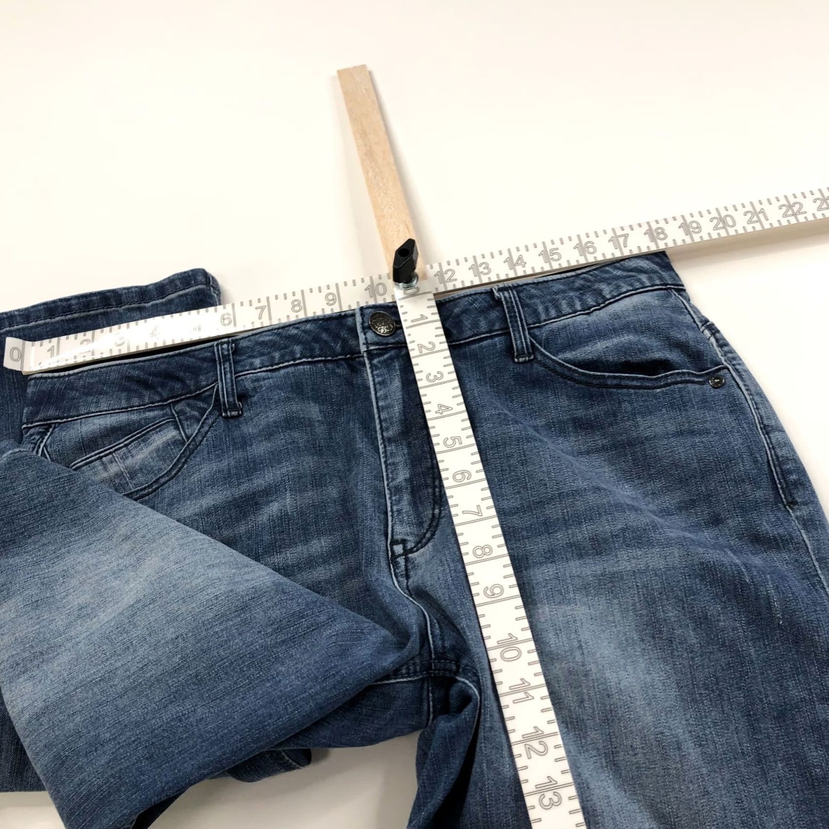 Vintage Democracy Jeans 16 Mid Rise 36W 29L Blue Regular Women Denim 5-Pocket Inseam 29" Belt Loops Cap Back Front Pockets Stretch No Holes Stain N/A Size 38" / US 16 / IT 52 - 5 Thumbnail