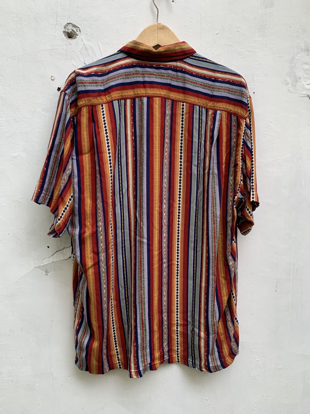 Vintage Vintage ball italy rayon shirt Size US L / EU 52-54 / 3 - 4 Thumbnail