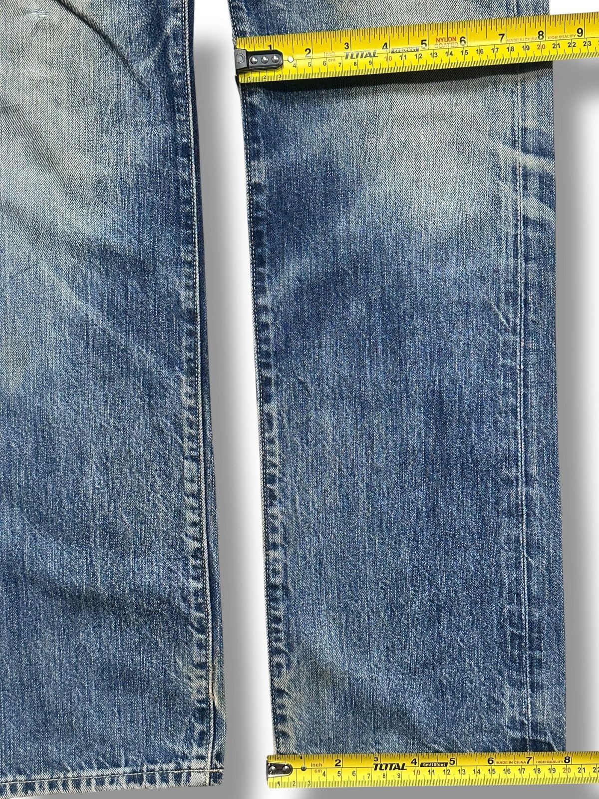 Uniqlo Vintage Uniqlo Distressed & Thunder Striked Vintage Looks Size US 32 / EU 48 - 19 Thumbnail