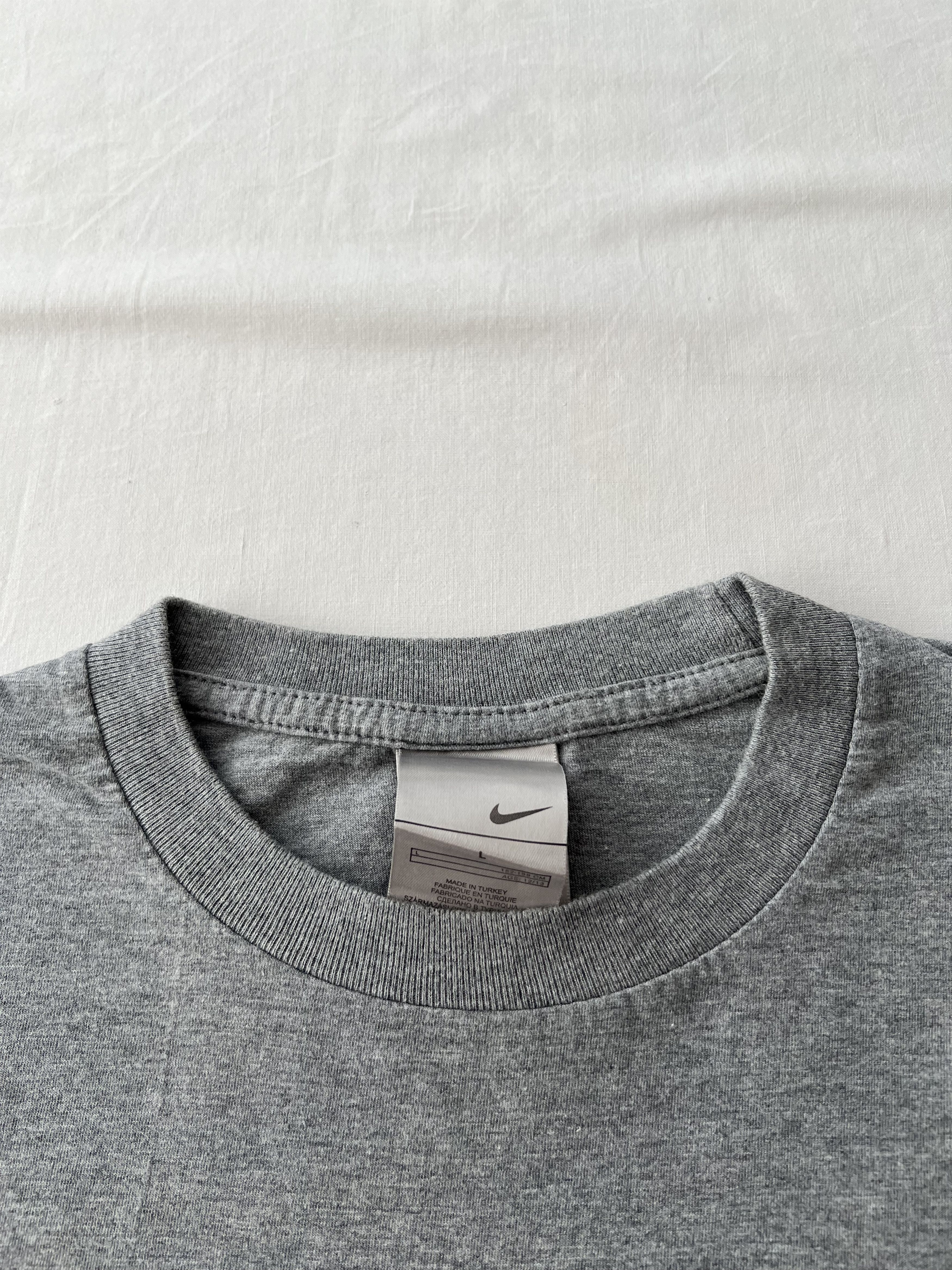 Nike Vintage 2000s Nike You Can Run But You Cant Hide T-shirt Size US S / EU 44-46 / 1 - 6 Thumbnail