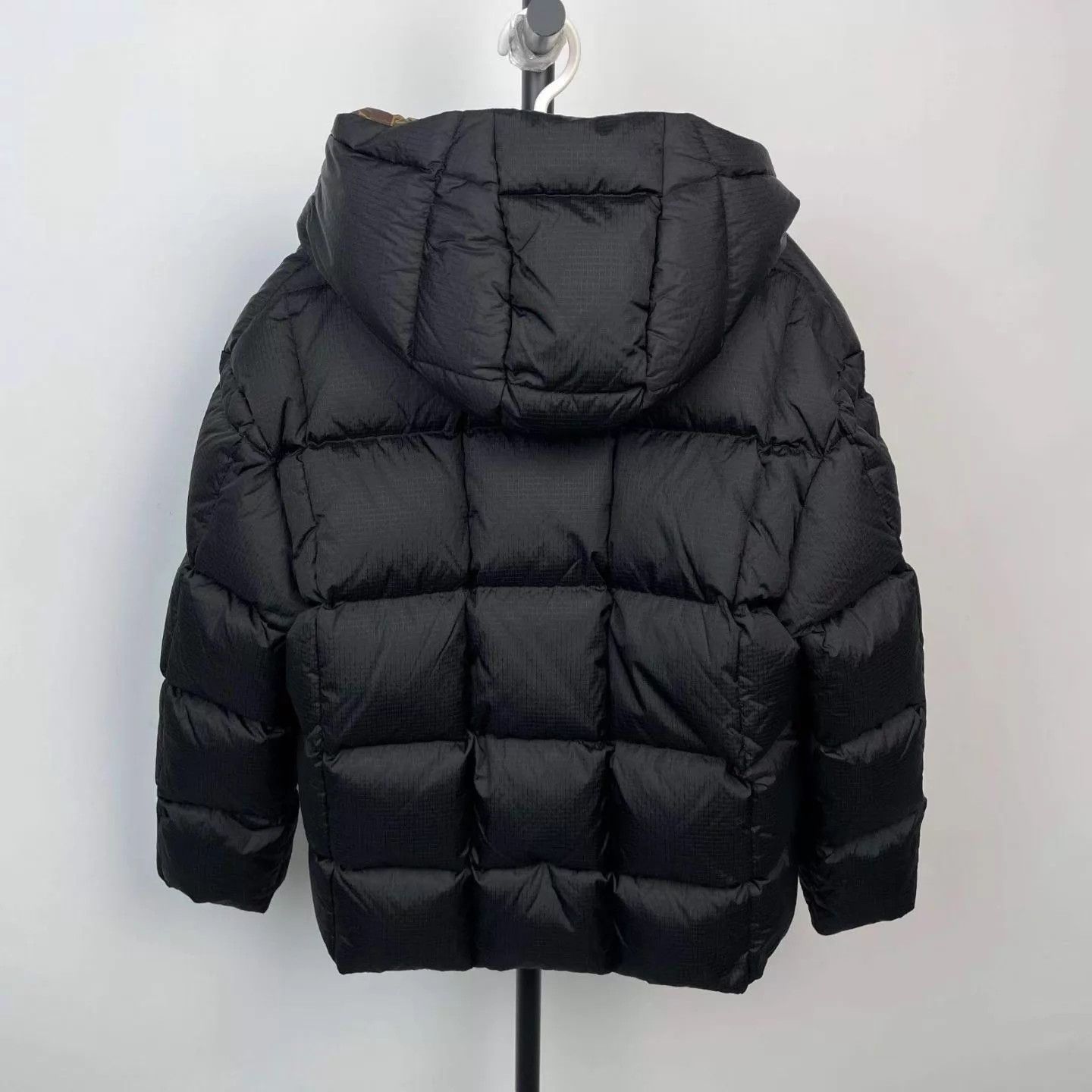 Louis Vuitton LV down jacket black/brown colorblocked size 34 Size XS / US 0-2 / IT 36-38 - 3 Thumbnail