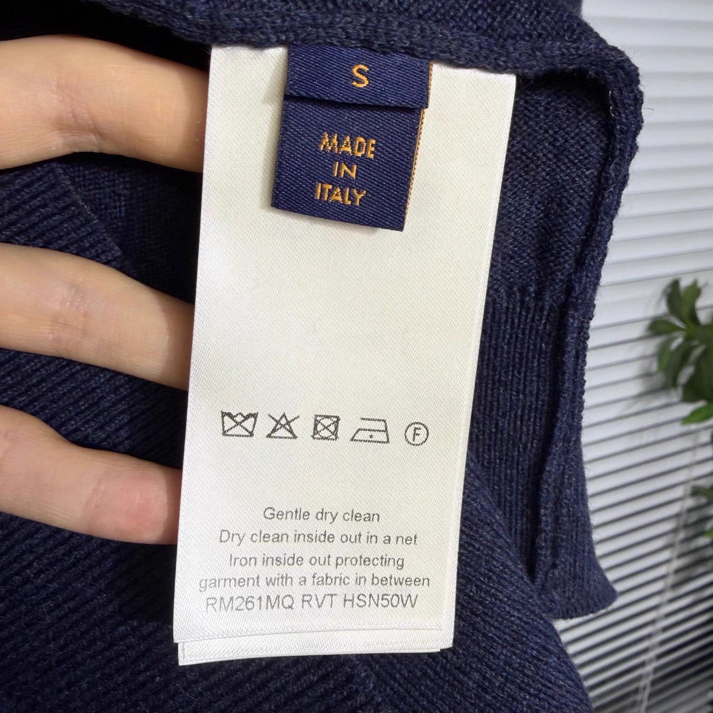 Louis Vuitton LV SKI cashmere sweater navy S Size S / US 4 / IT 40 - 6 Thumbnail