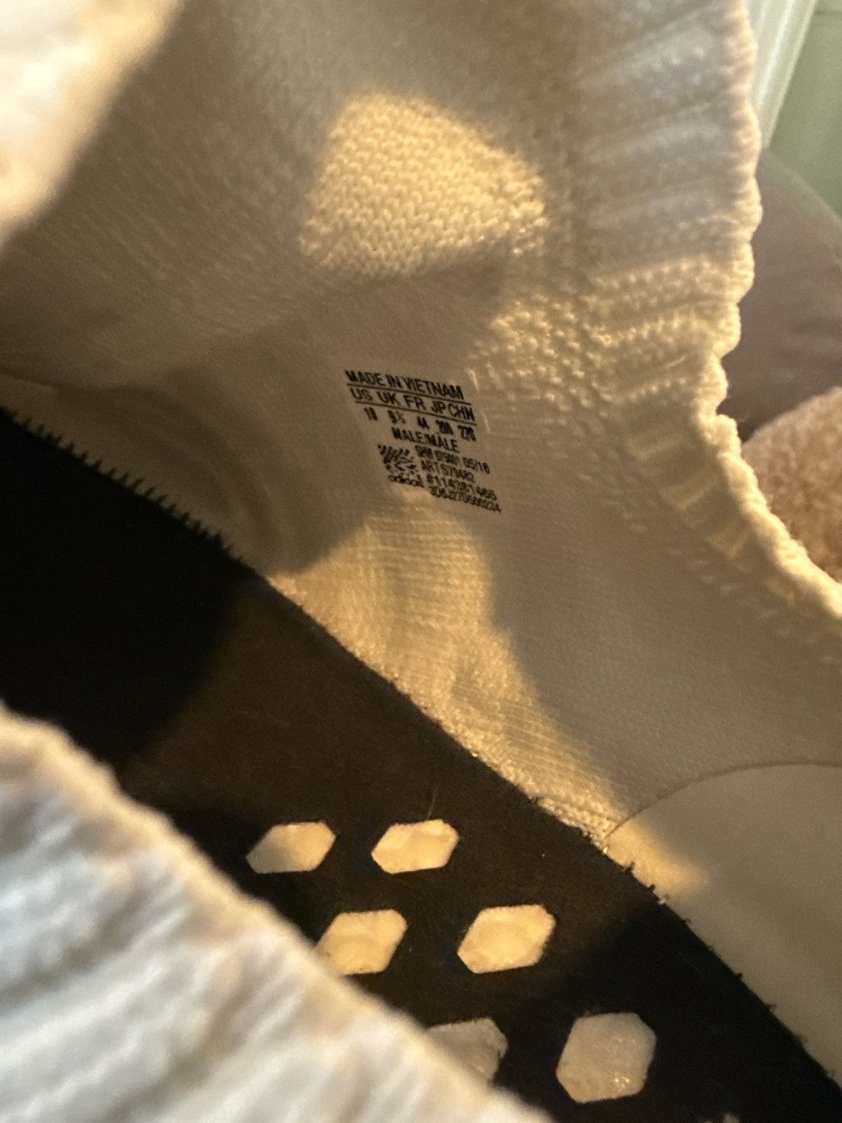 Adidas Adidas NMD r1 vintage white Size US 10 / EU 43 - 8 Thumbnail