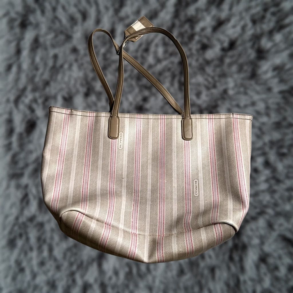 Coach VINTAGE? No — cannot assume. Size L / US 10 / IT 46 - 1 Thumbnail