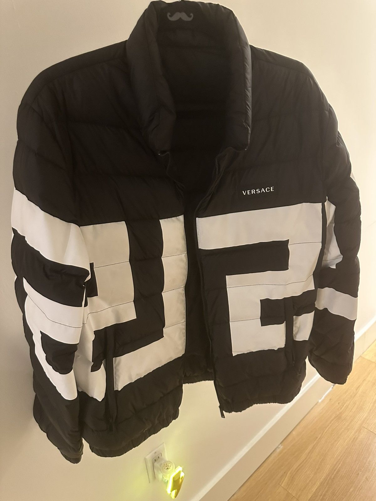 Versace Versace Black Down Greca Puffer Jacket Size US L / EU 52-54 / 3 - 4 Thumbnail