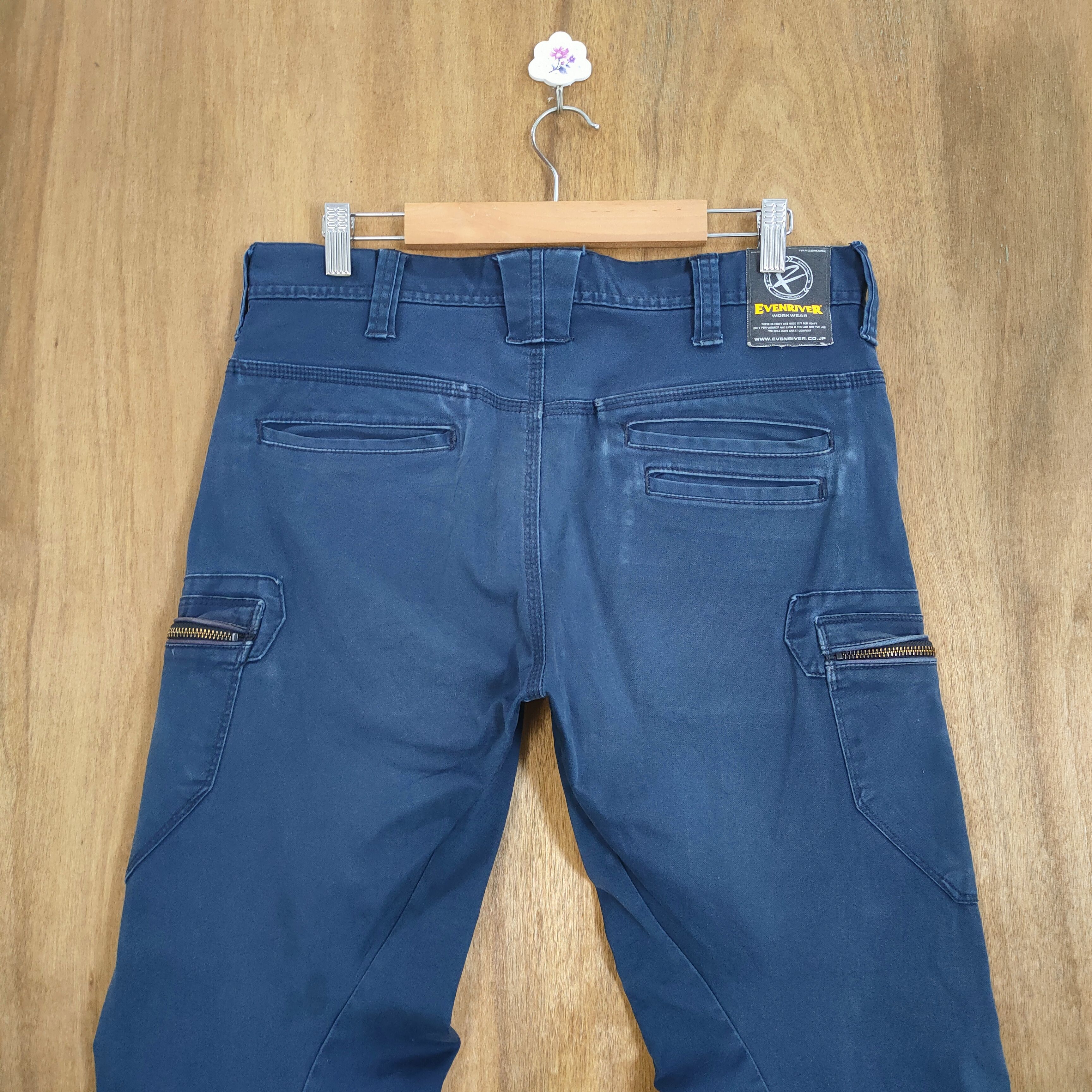 Japanese Brand VINTAGE JAPAN EVENRIVER DARK BLUE CARGO PANTS Size US 32 / EU 48 - 7 Thumbnail