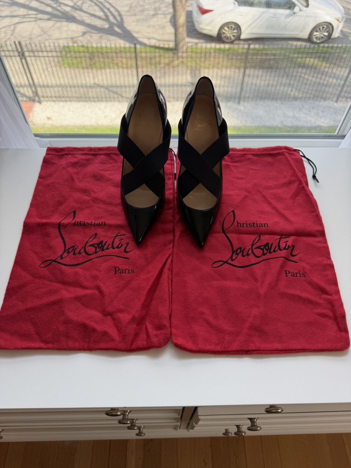 Christian Louboutin Christian Louboutin Sharpstagram Cross-Strap Black Size US 6 / IT 36 - 2 Thumbnail