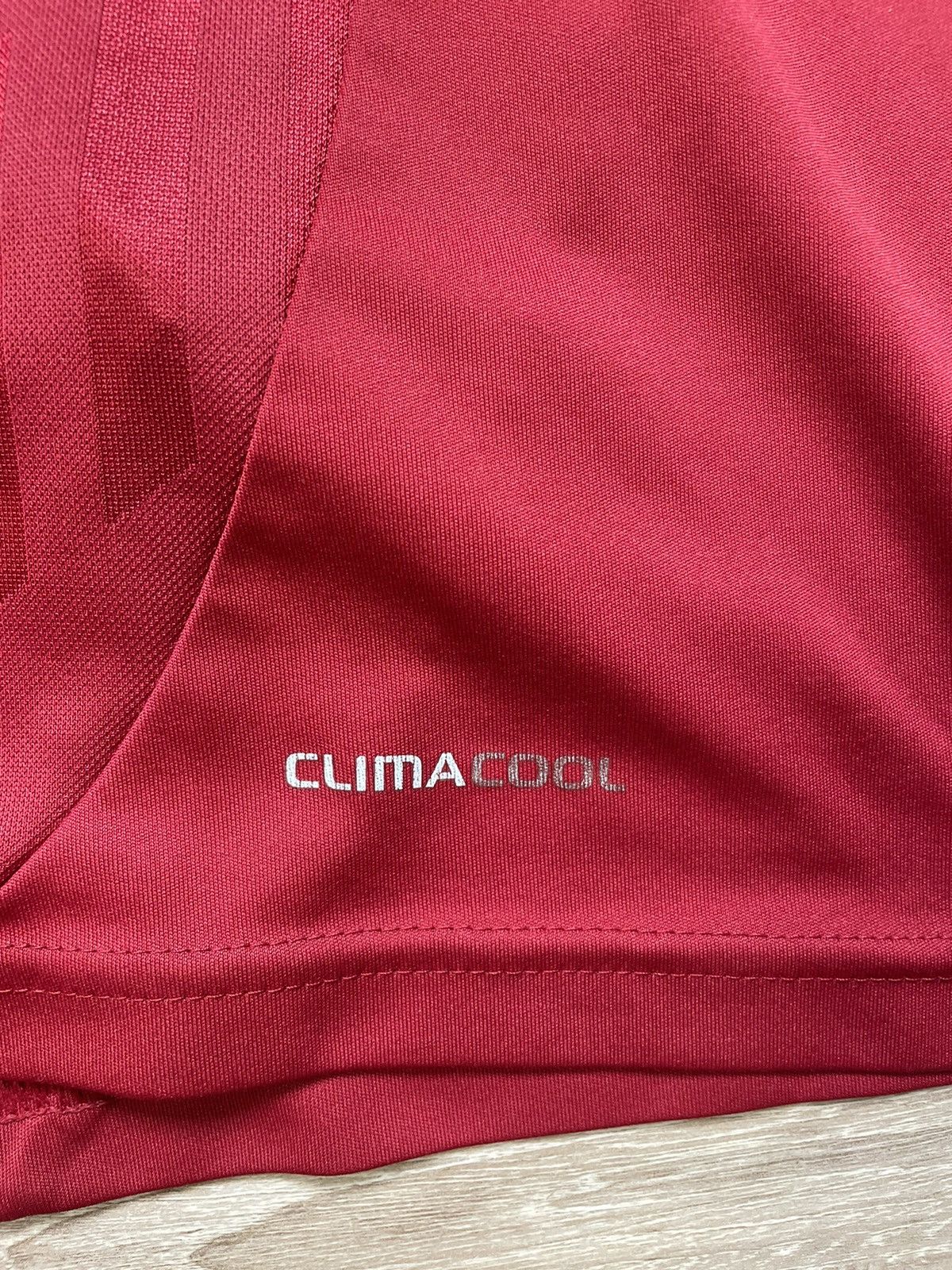 Adidas Denmark Home football shirt 2012 Soccer Adidas Jersey Mens Size US XL / EU 56 / 4 - 5 Thumbnail