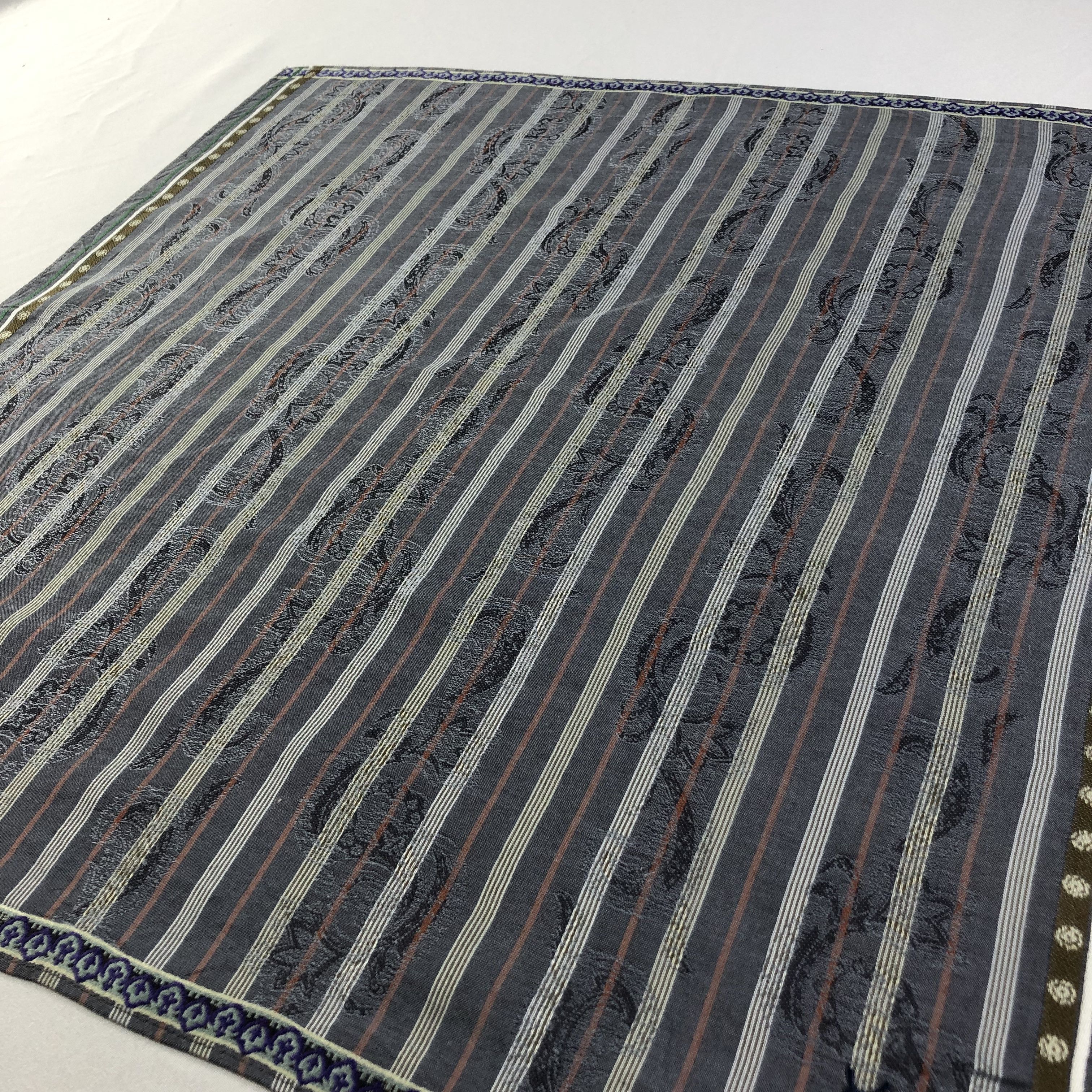 Yves Saint Laurent YSL Paisley Handkerchief Neckerchief Bandana H1728 Size ONE SIZE - 3 Thumbnail