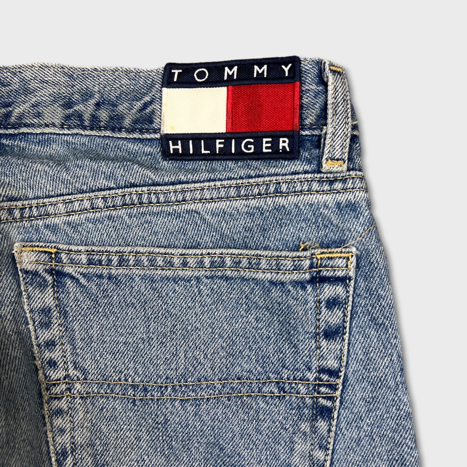 Tommy Hilfiger × Vintage Vintage 90s Tommy Hilfiger Jeans 32x29 Straight Denim Pants Size US 32 / EU 48 - 9 Thumbnail