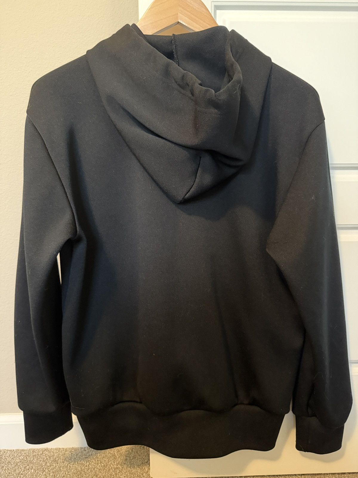 CDG by Comme des Garcons Comme des Garçons PLAY Red Heart Hoodie Black Size M Size US M / EU 48-50 / 2 - 2 Thumbnail