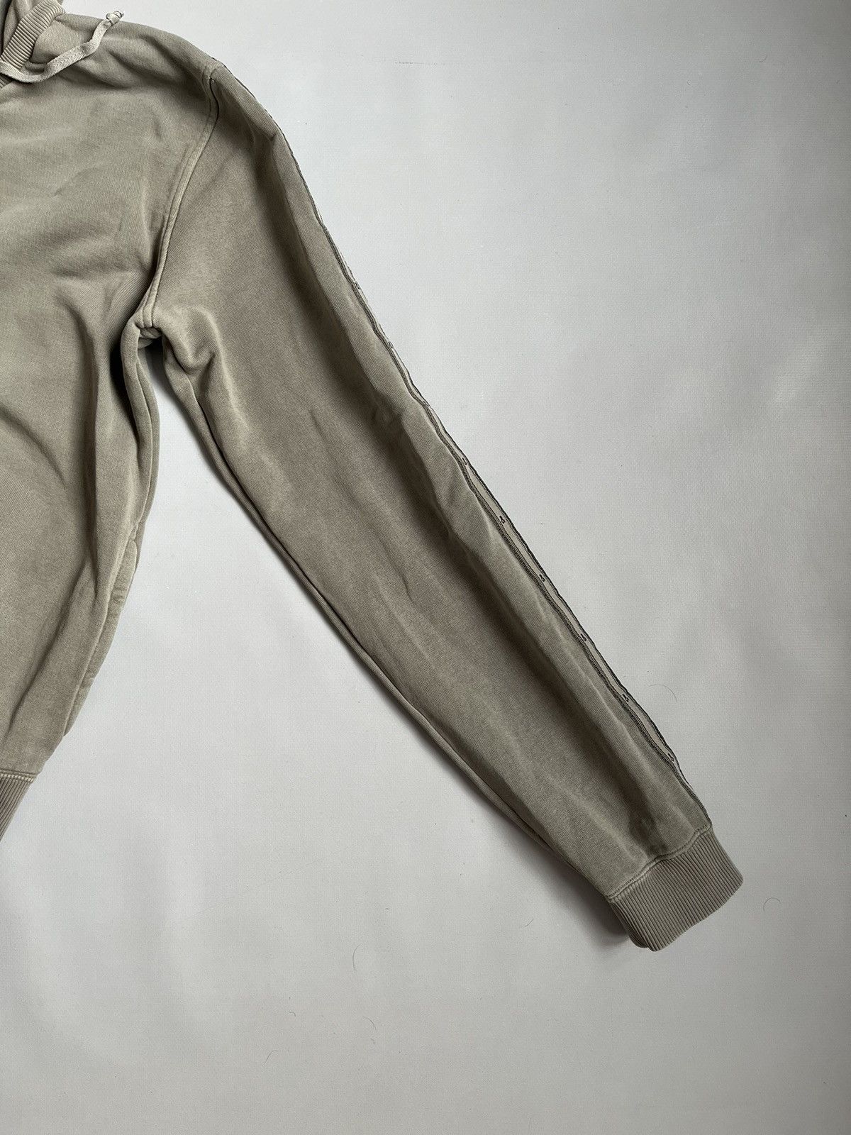 Dolce & Gabbana Vintage 90s Dolce & Gabbana Beige Pocket V Neck Hoodie Size US M / EU 48-50 / 2 - 6 Thumbnail