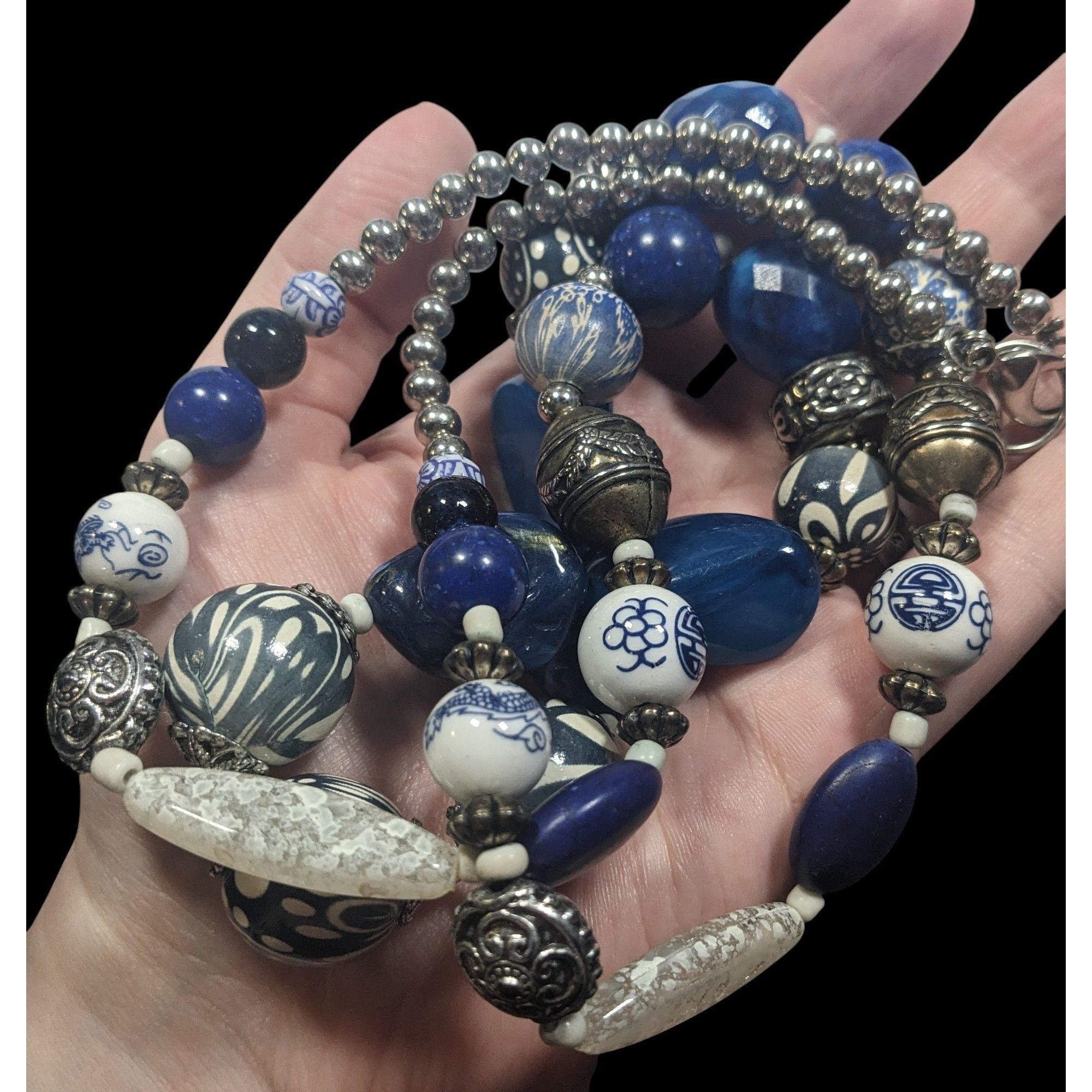 Other Vintage Blue And White Floral Mixed Media Beaded Necklace Size ONE SIZE - 3 Thumbnail