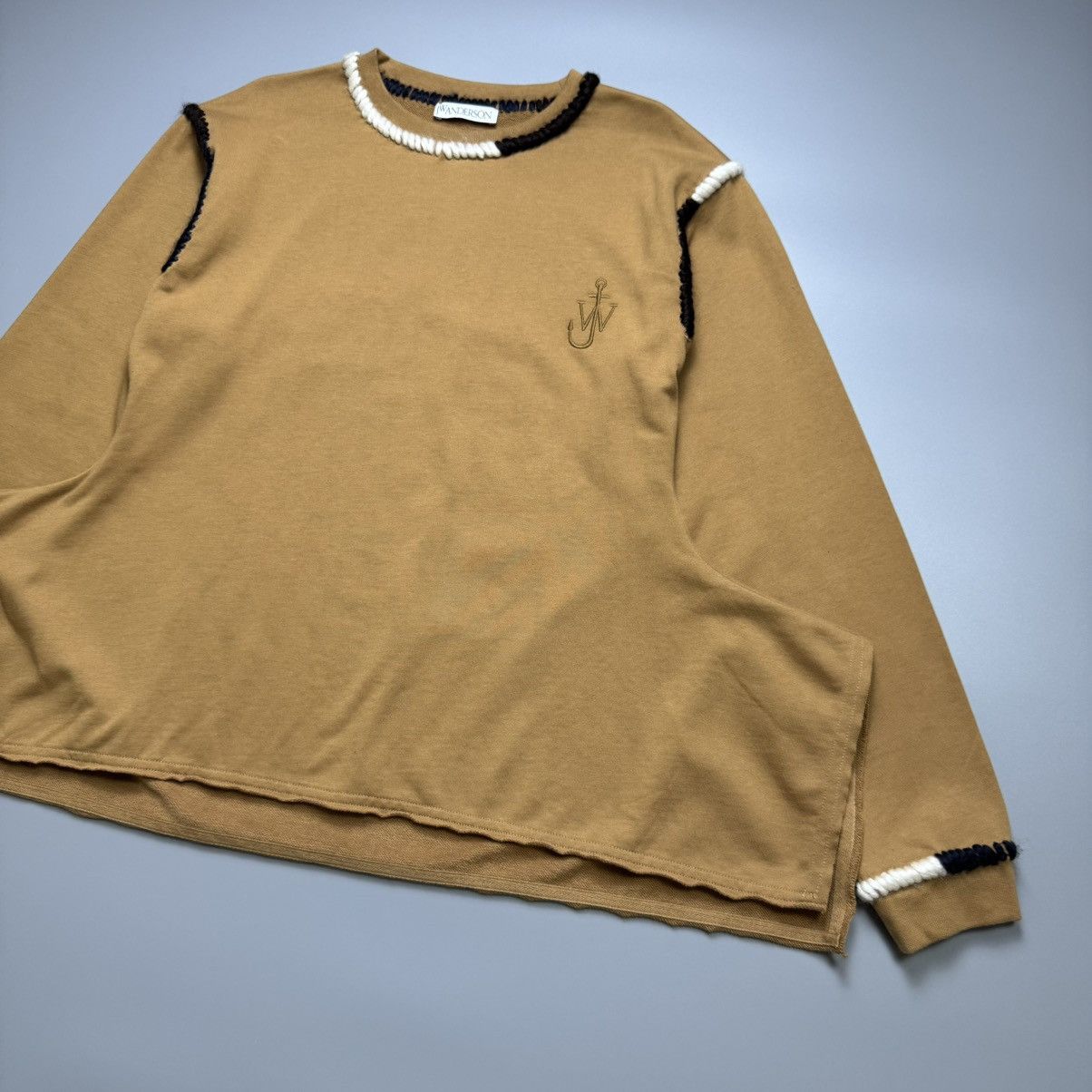 JW Anderson JW Anderson - Asymmetric Contrast Stitch Sweatshirt Size M / US 6-8 / IT 42-44 - 3 Thumbnail