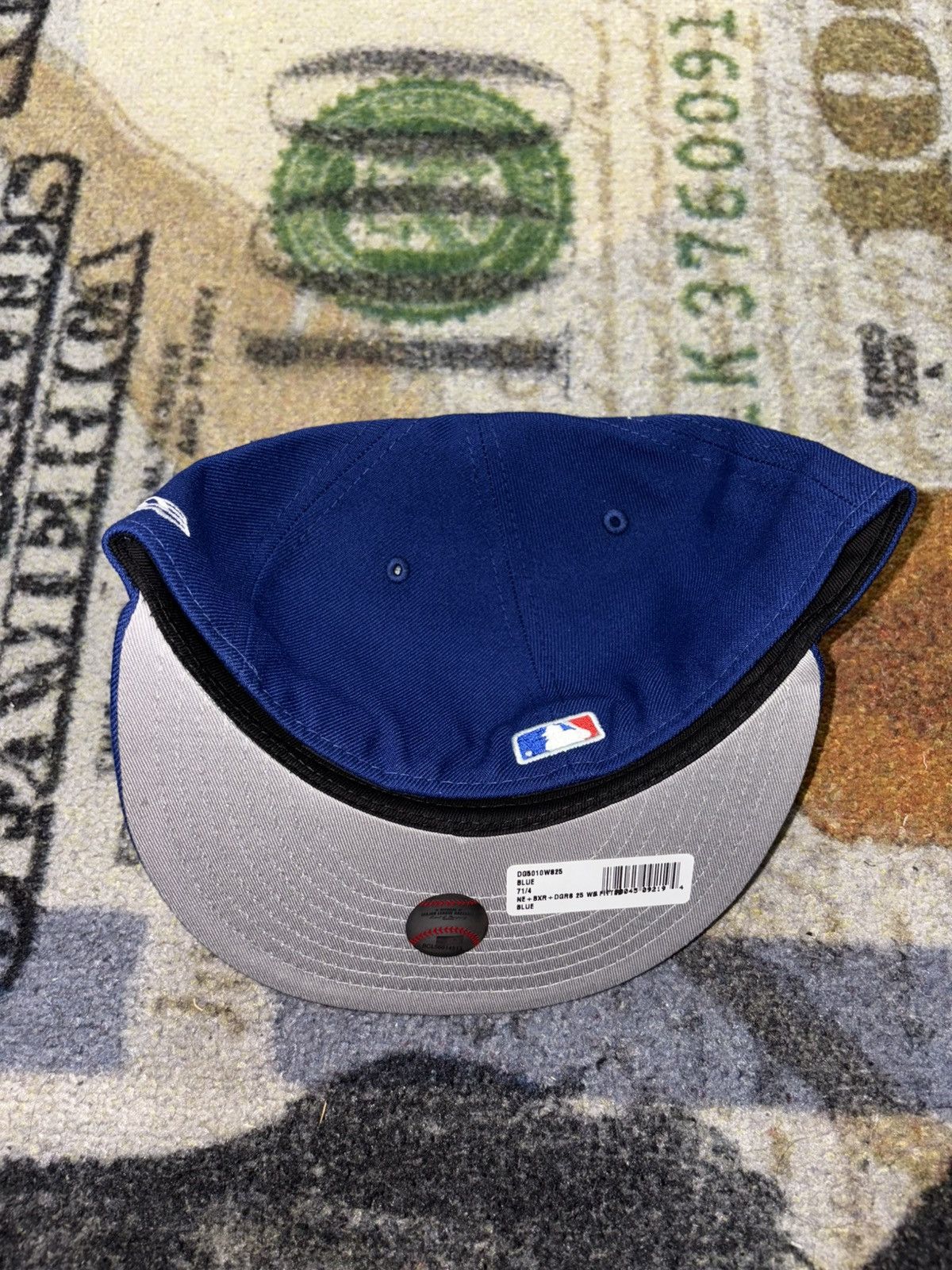 Born X Raised × MLB × New Era Born x Raised Dodgers 2025 World Series 7 1/4 Fitted Size ONE SIZE - 3 Thumbnail