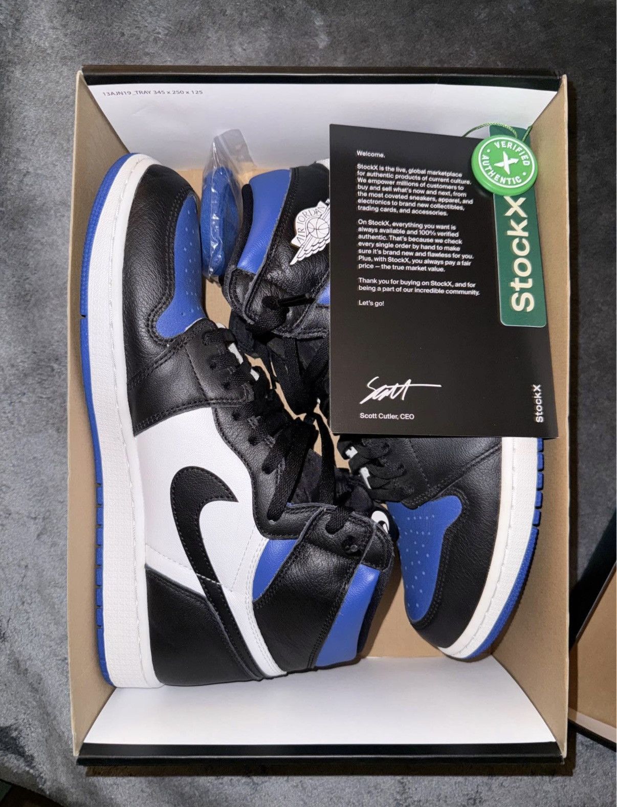 Nike Jordan 1 Retro High Royal Toe Size US 13 / EU 46 - 10 Thumbnail