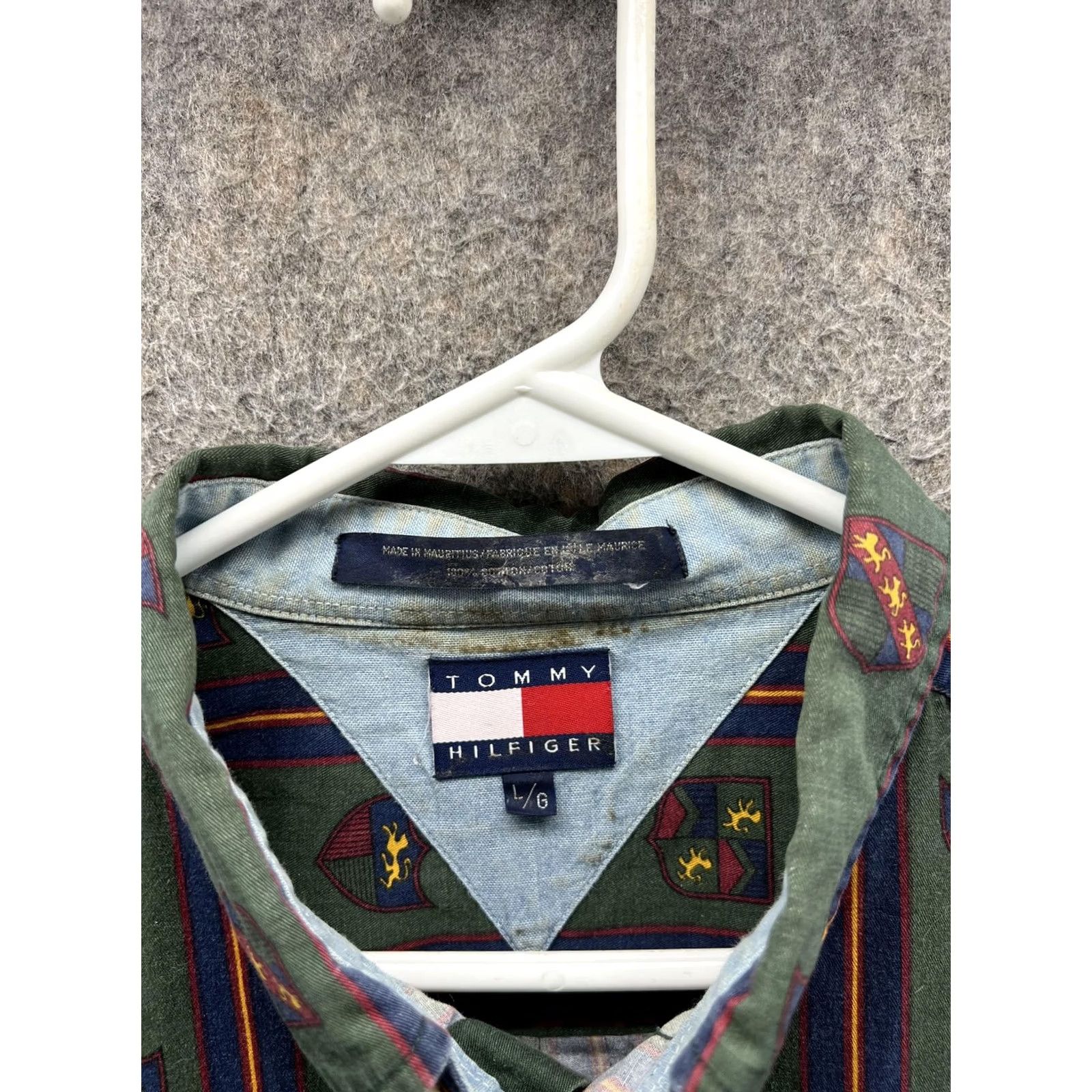 Tommy Hilfiger VINTAGE Tommy Hilfiger Shirt Mens Large Green Stripe Button Front Crest Shirt Size US L / EU 52-54 / 3 - 5 Thumbnail