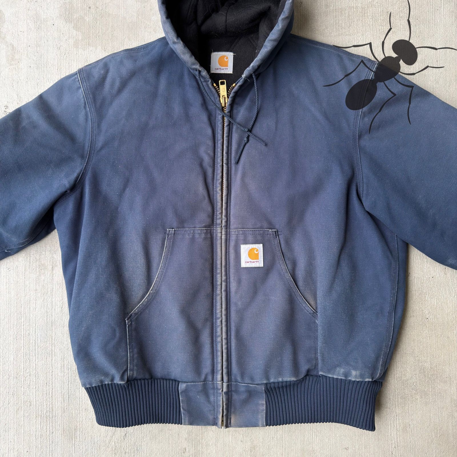 Vintage Y2K Carhartt J04 NVY blue hooded work wear jacket