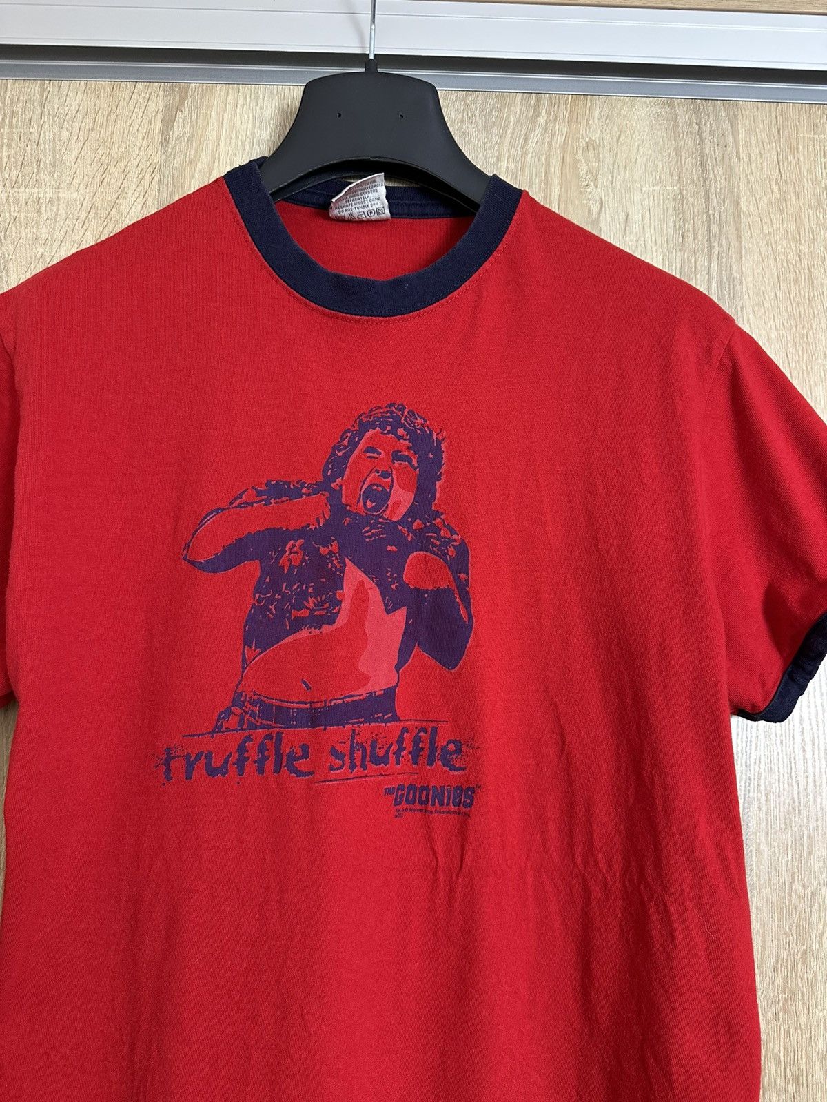 Japanese Brand 🔥 VINTAGE 00s THE GOONIES TRUFFLE SHUFFLE MOVIE T SHIRT Size US M / EU 48-50 / 2 - 3 Thumbnail
