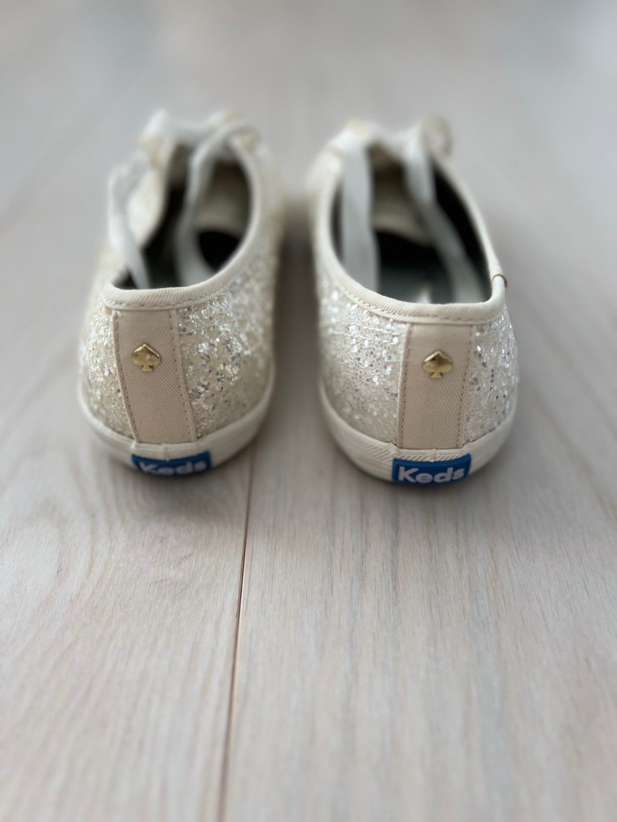 Kate Spade Keds X Kate Spade WF53272 Glitter Sneakers Cream ( 9 ) Size US 9 / IT 39 - 4 Thumbnail
