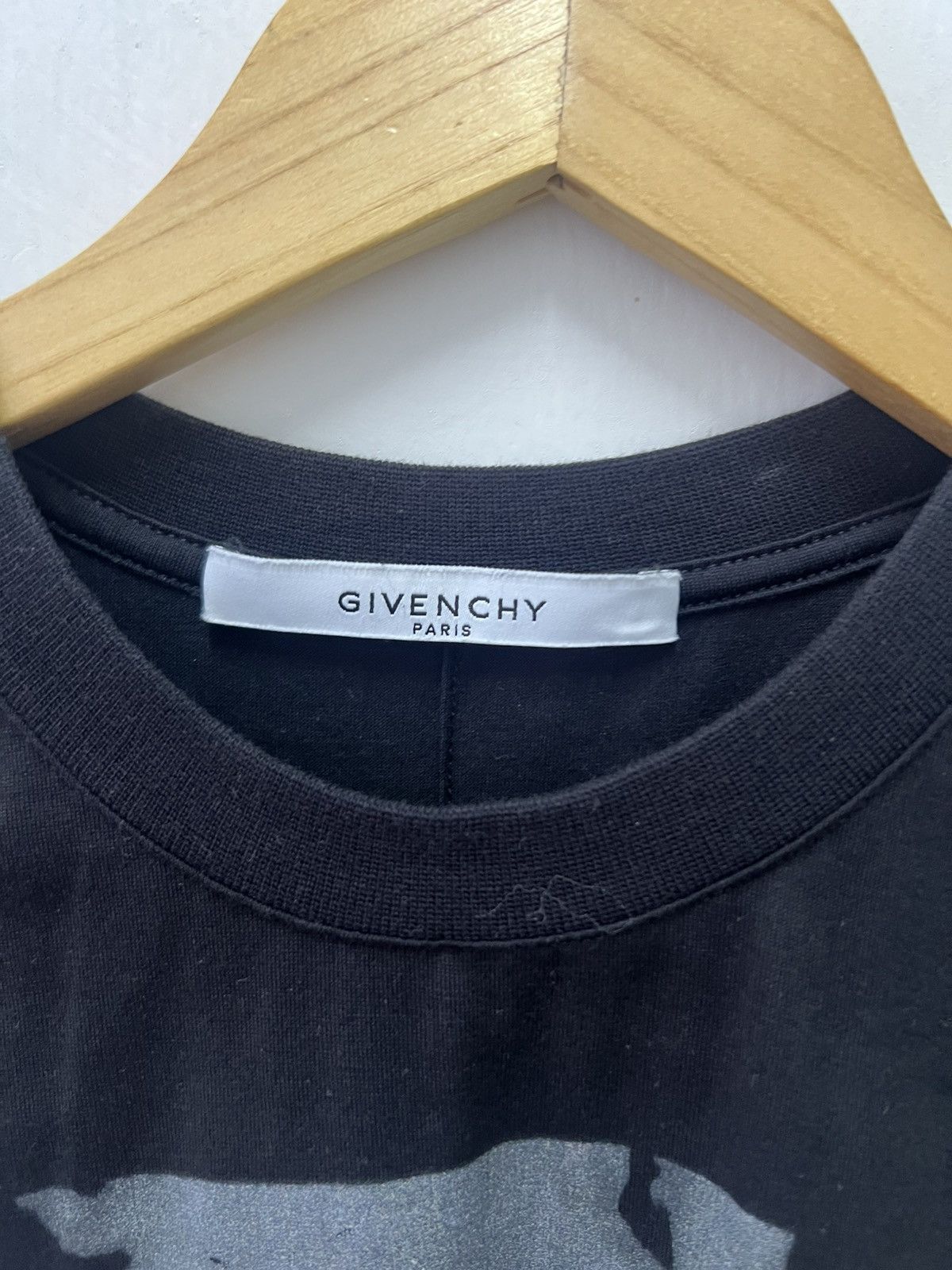 Givenchy Givenchy Shirt Made In Portugal Size US XS / EU 42 / 0 - 3 Thumbnail