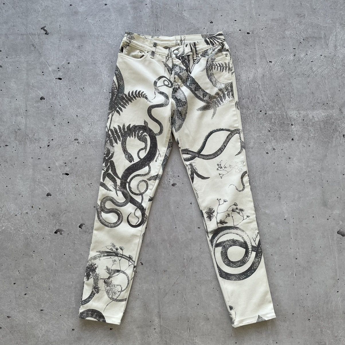 Japanese Brand × Just Cavalli Vintage Just Cavalli Snakes Printed White Jeans 28 size Size 28" / US 6 / IT 42 - 2 Thumbnail