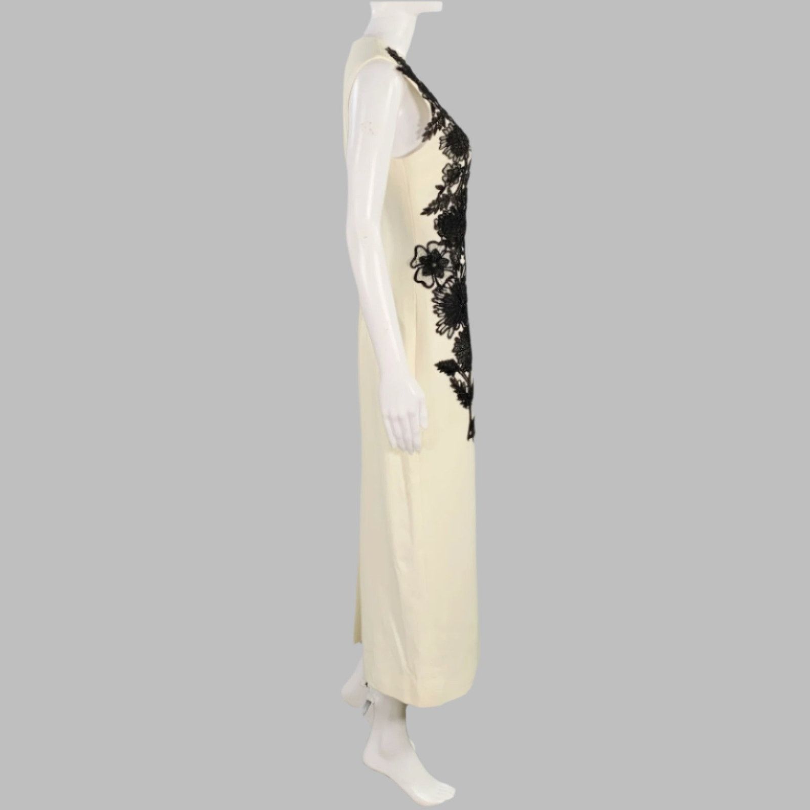 Lela Rose Size 4 Jewel Cream Black Wool Blend Applique Sheath Dress Size S / US 4 / IT 40 - 3 Thumbnail
