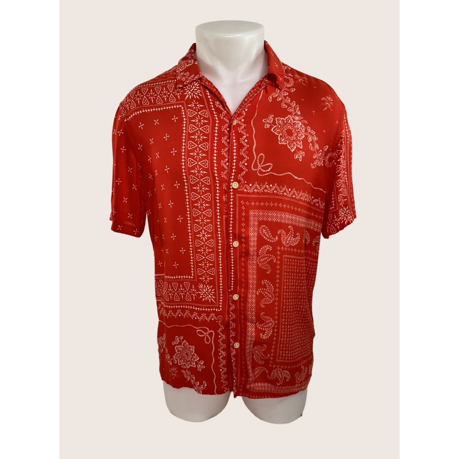 Allsaints ALL SAINTS Paisley Bandana Mens S Hawaiian Shirt Shirt Mens S Red Paisley Hawaiian Theme 90s Concert Womens Mens Girls Size US S / EU 44-46 / 1 - 1 Thumbnail