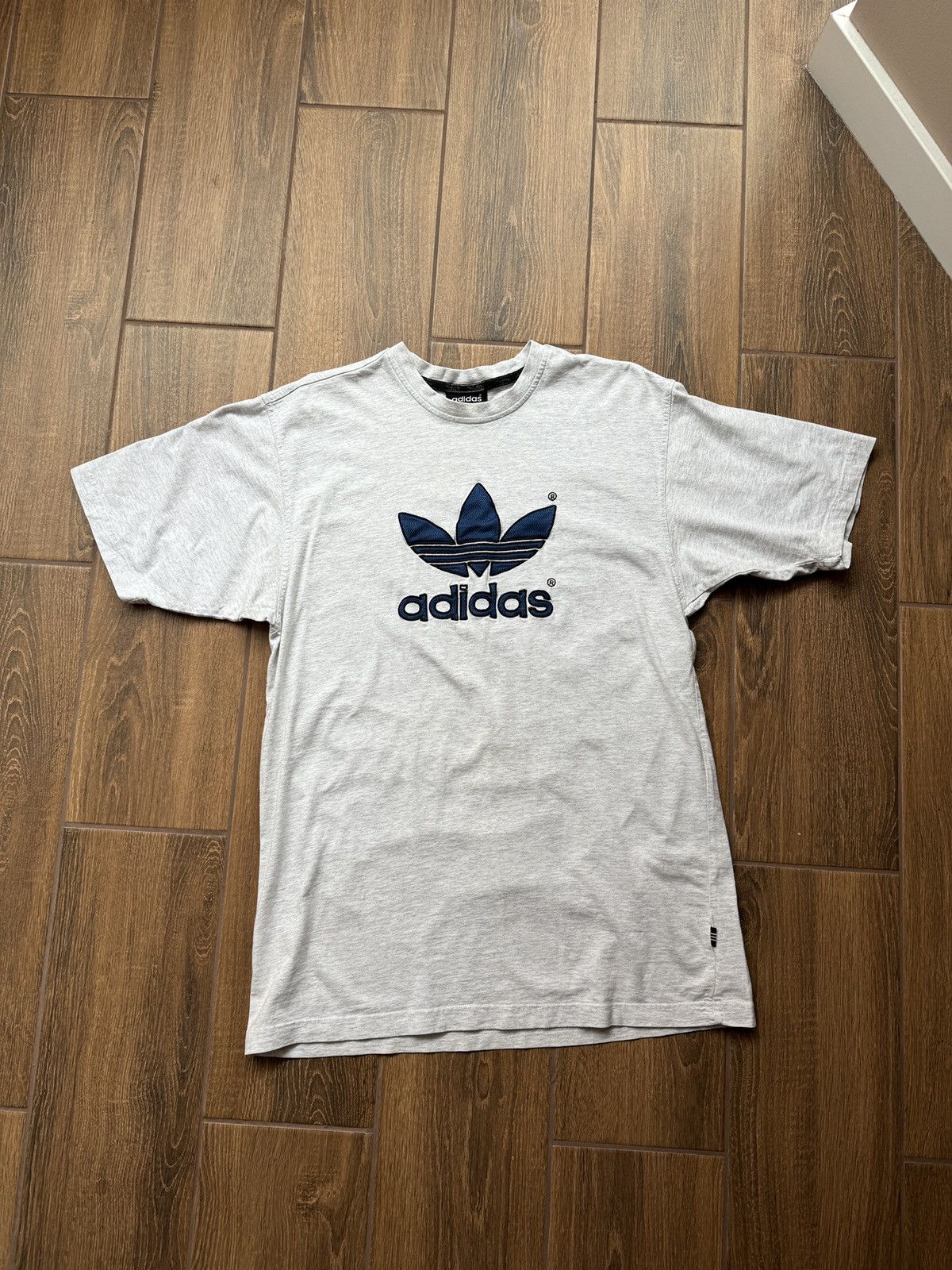 Adidas × Vintage Men’s Vintage Adidas Big Logo T-Shirt size M Size US M / EU 48-50 / 2 - 1 Thumbnail