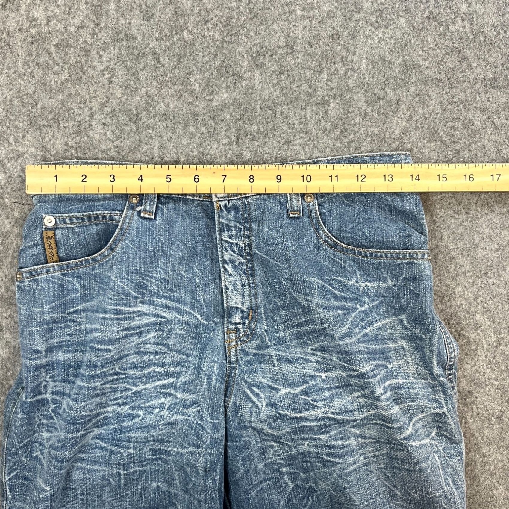 Vintage Armani Jeans Jeans Straight 29 34 UK 10 High Rise Light Blue Whiskers Honeycomb Womens Regular Denim Blue 5-Pocket Size 32" / US 10 / IT 46 - 7 Thumbnail
