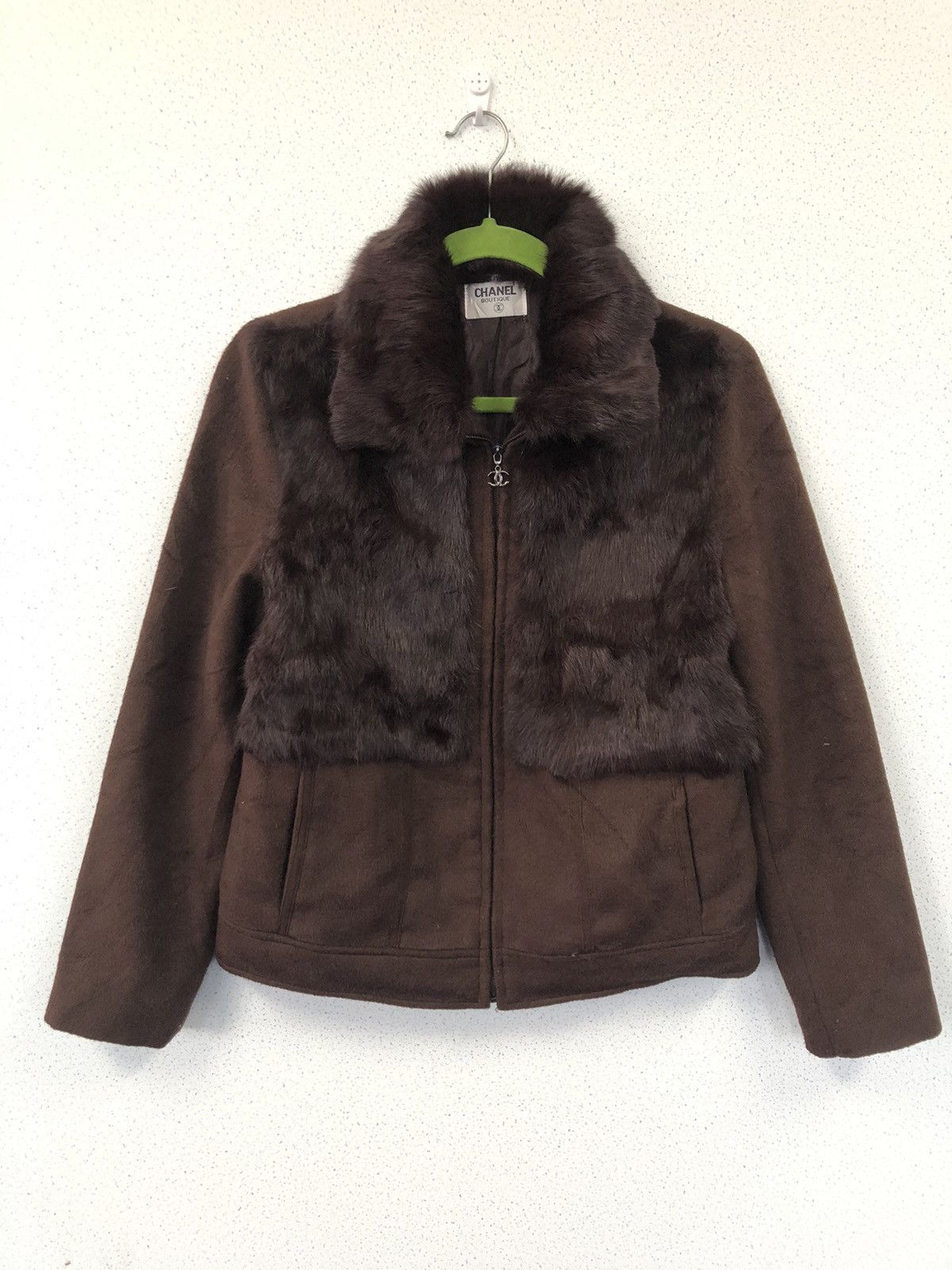 Chanel Chanel Faux Fur Jacket Size M / US 6-8 / IT 42-44 - 1 Thumbnail