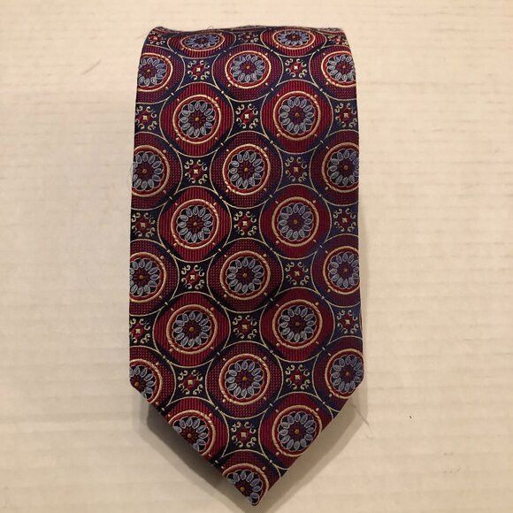 Jos. A. Bank jos.a.bank men's new dark red 100%silk tie 3 1/4" X 61" Size ONE SIZE - 1 Thumbnail