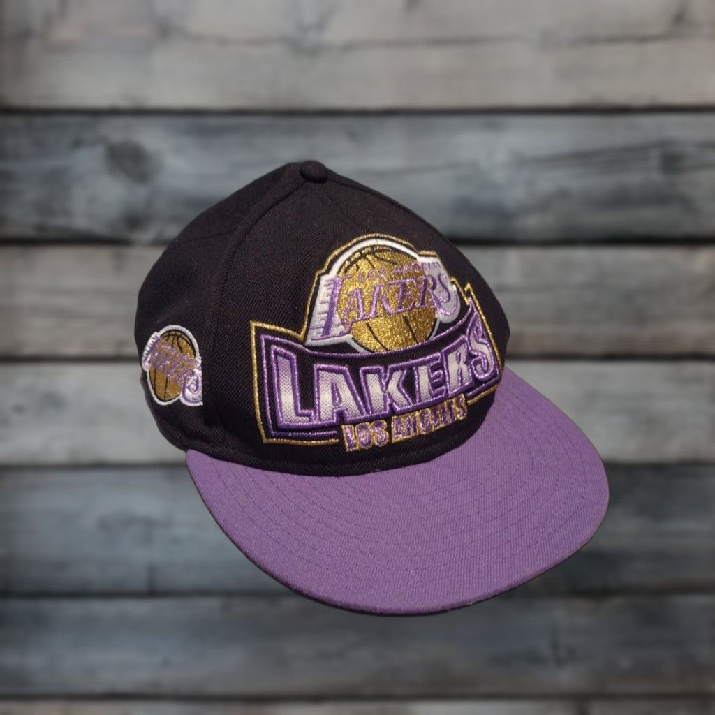 New Era VINTAGE Los Angeles Lakers Snapback Hat Hardwood Classics New Era OSFM 9FIFTY Mens Adjustable Purple 90s Discussion/Concert Size ONE SIZE - 1 Thumbnail