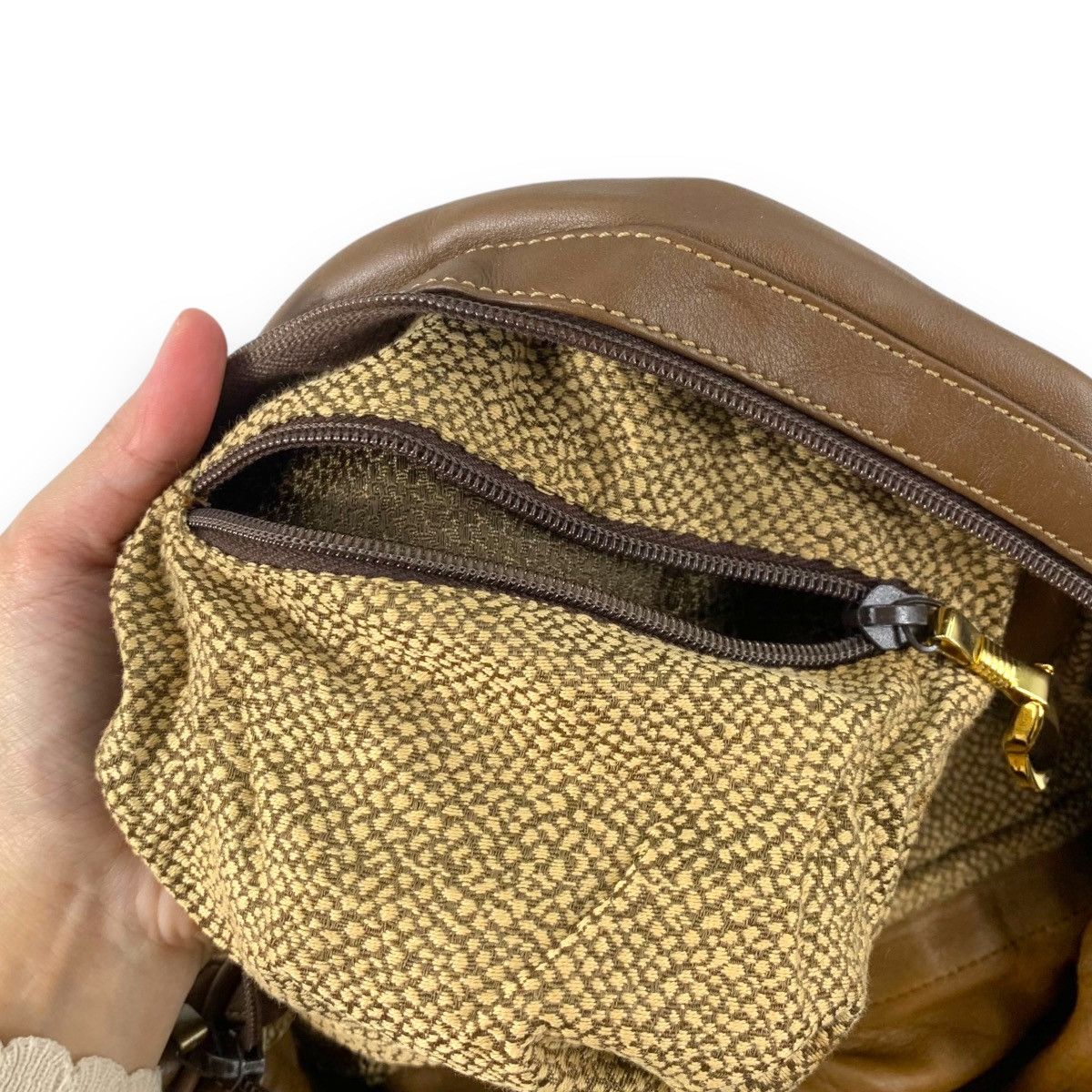 Vintage Vintage BORBONESE RED WALL Leopard Pattern Handbag Handle Size ONE SIZE - 4 Thumbnail