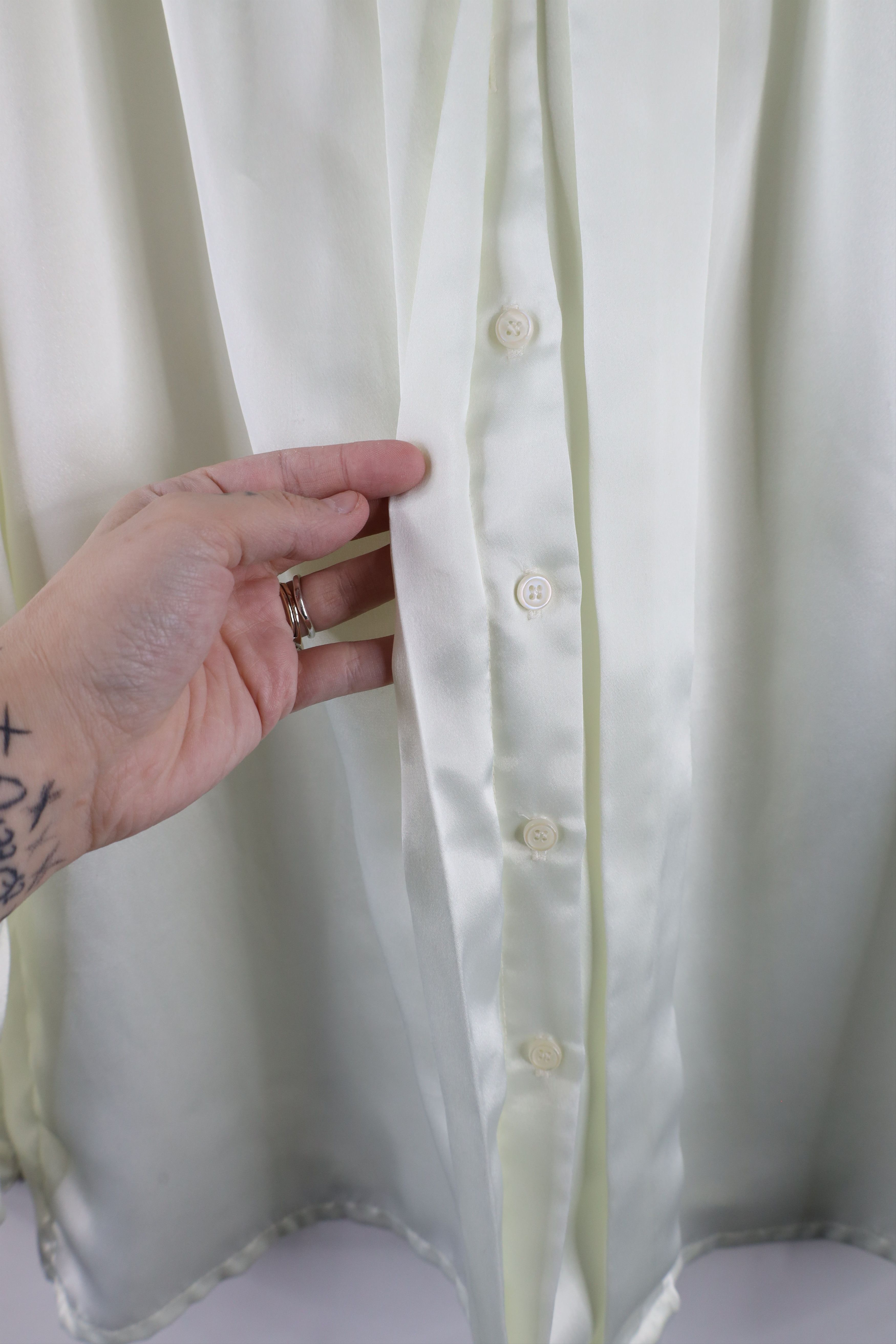 Vintage Vintage 90s Streetwear Beaded Collar Button Shirt USA Size XXL / US 16-18 / IT 52-54 - 9 Thumbnail